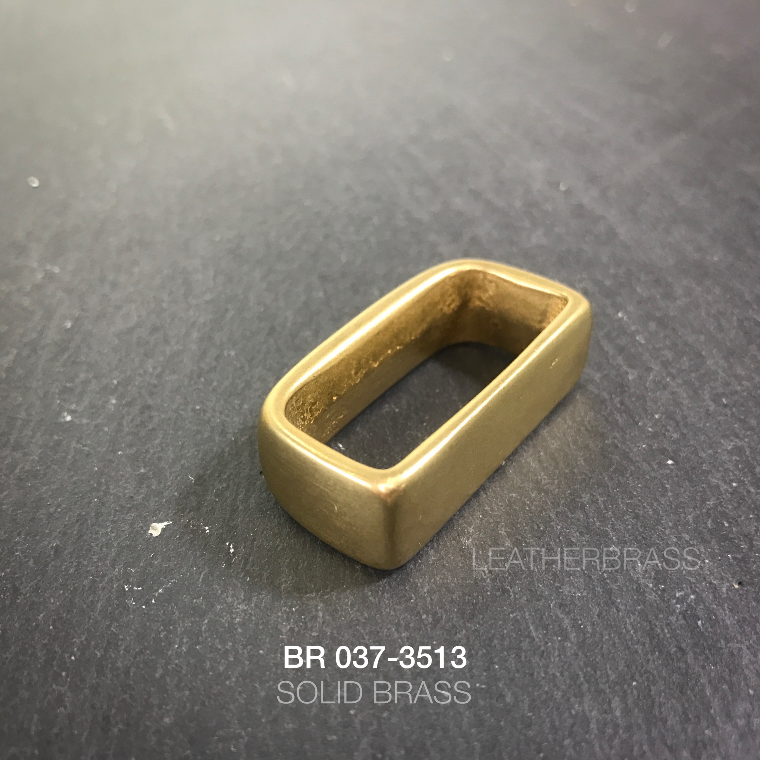 ฺBR037 หูเข็มขัดทองเหลืองแท้ อะไหล่เข็มขัด อุปกรณ์งานหนัง leatherbrass**ราคาต่อชิ้น**