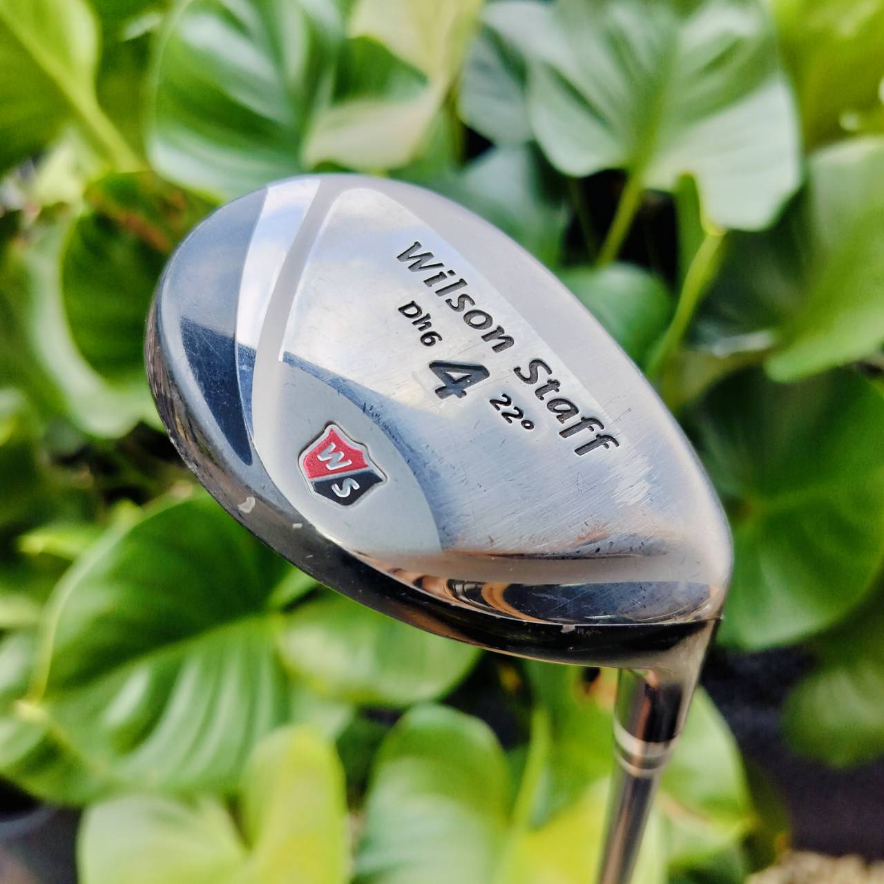 U4 WILSON STAFF องศา 22 ก้าน UST MAMIYA JAPAN FLEX R ใช้ NANO TECNOLOGY กริพ IOMIC ซีรี่ STAFF เป็นซีรี่ย์ที่โปรทัวร์ใช้จริง ไม้กอล์ฟพรีเมี่ยมมือสอง ของแท้ By NakaraLuxurious