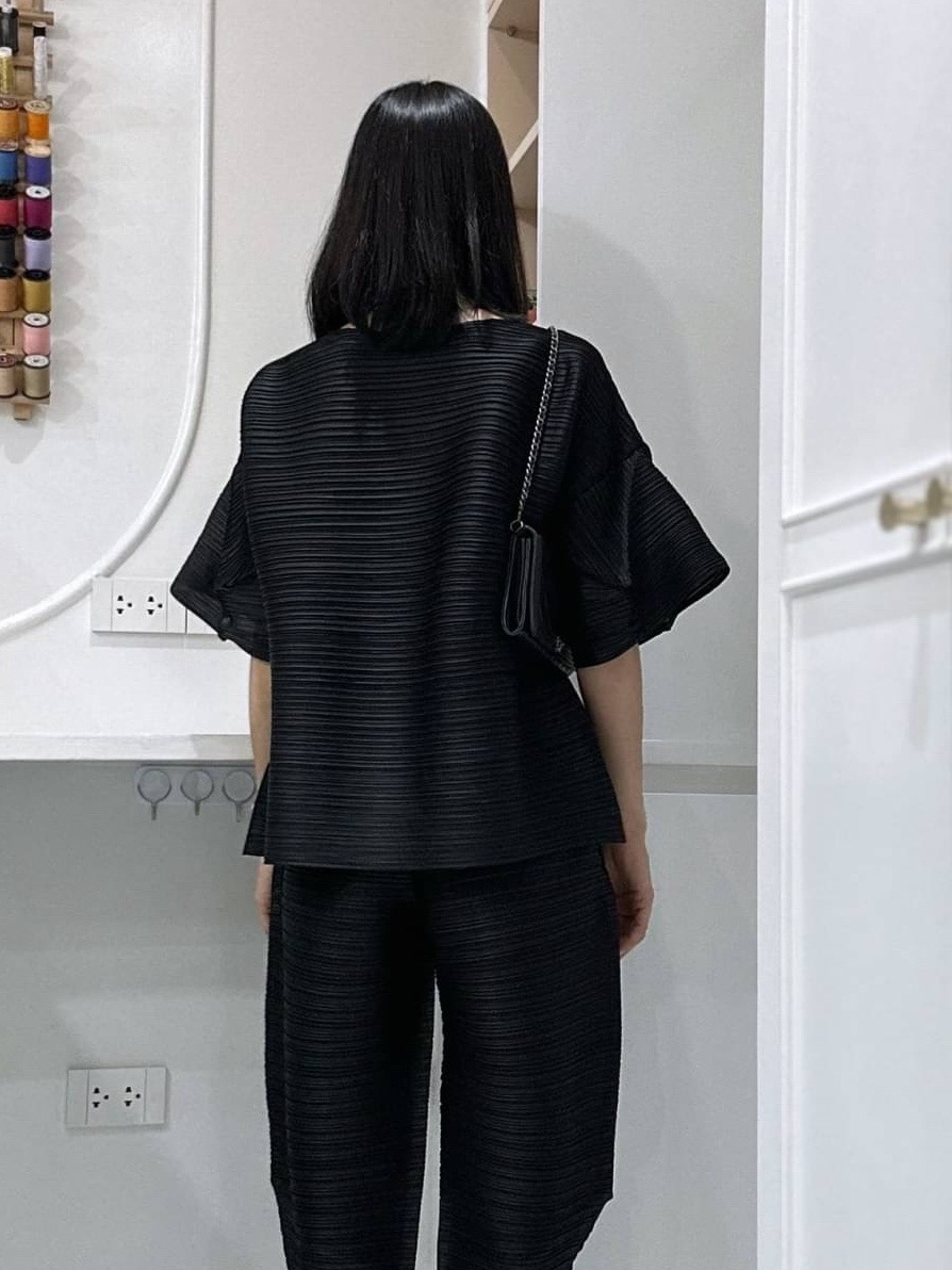 2MUAY รุ่น GJO9319-9 เสื้อพลีทคุณภาพ FLARE SLEEVE PLEATED TOP 7 สี FREE SIZE