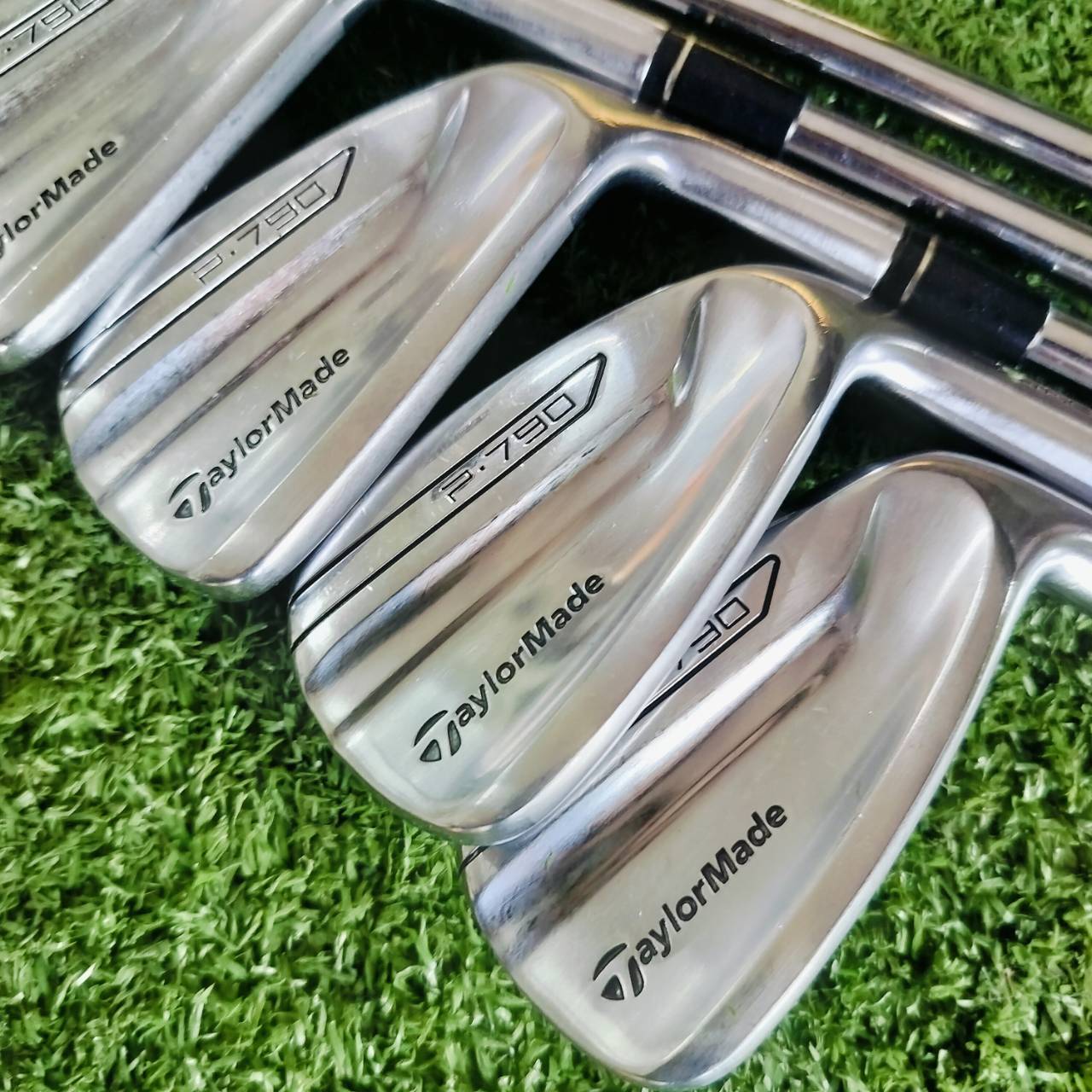 ชุดเหล็ก Taylormade P790 เหล็กประสิทธิภาพเหนือชั้นสูงสุด ดีที่สุดที่ทีมวิศวกร TaylorMade ทำมา ระดับ Ultra-Premium Performance ก้าน NS PRO 950 FLEX S มีเหล็ก 5 6 7 8 9 (ไม่มี WEDGE) SOLE สภาพไม่ค่อยสวย ไม้กอล์ฟพรีเมี่ยมมือสอง ของแท้