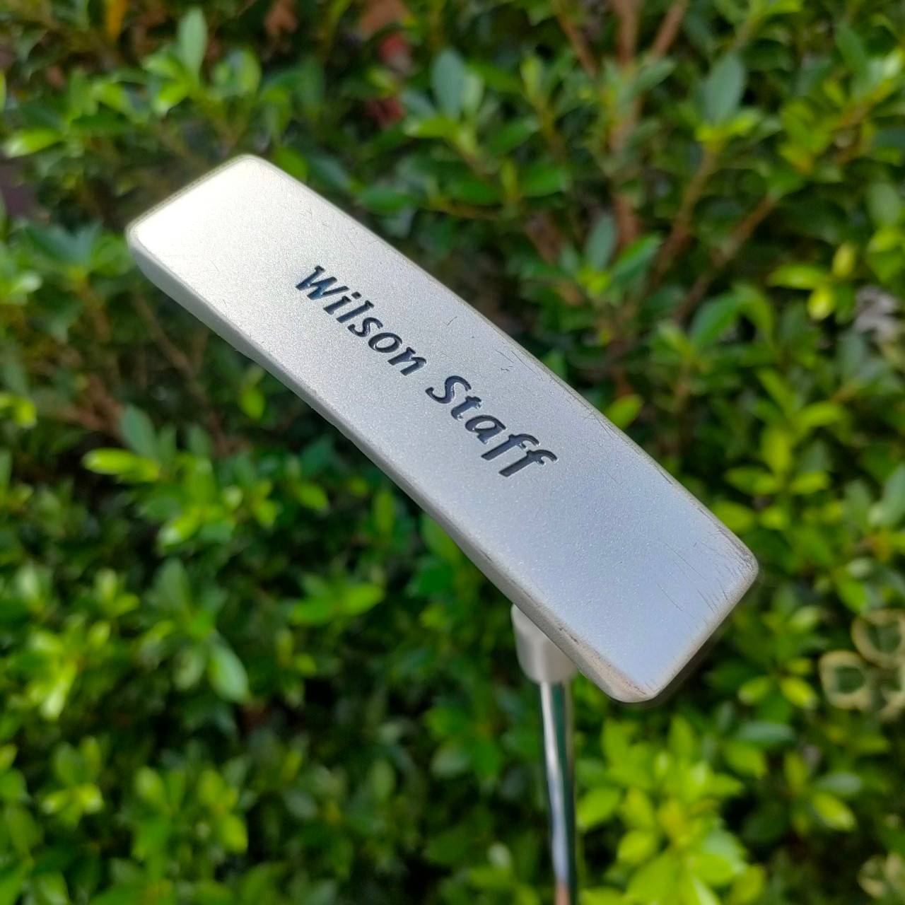 ไม้กอล์ฟเด็กพรีเมี่ยมครบชุด WILSON STAFF พร้อมถุงขาตั้ง ของแท้ เดิมๆ COVER ครบ เหล็ก 6 ยาว 34 นิ้ว สภาพสวยสมบูรณ์ น้องๆ สามารถออกรอบได้เลย ถุงกอล์ฟแบบมีขาตั้ง สายสะพายหลัง สามารถใช้แข่ง ของสมาคมได้ครับ
