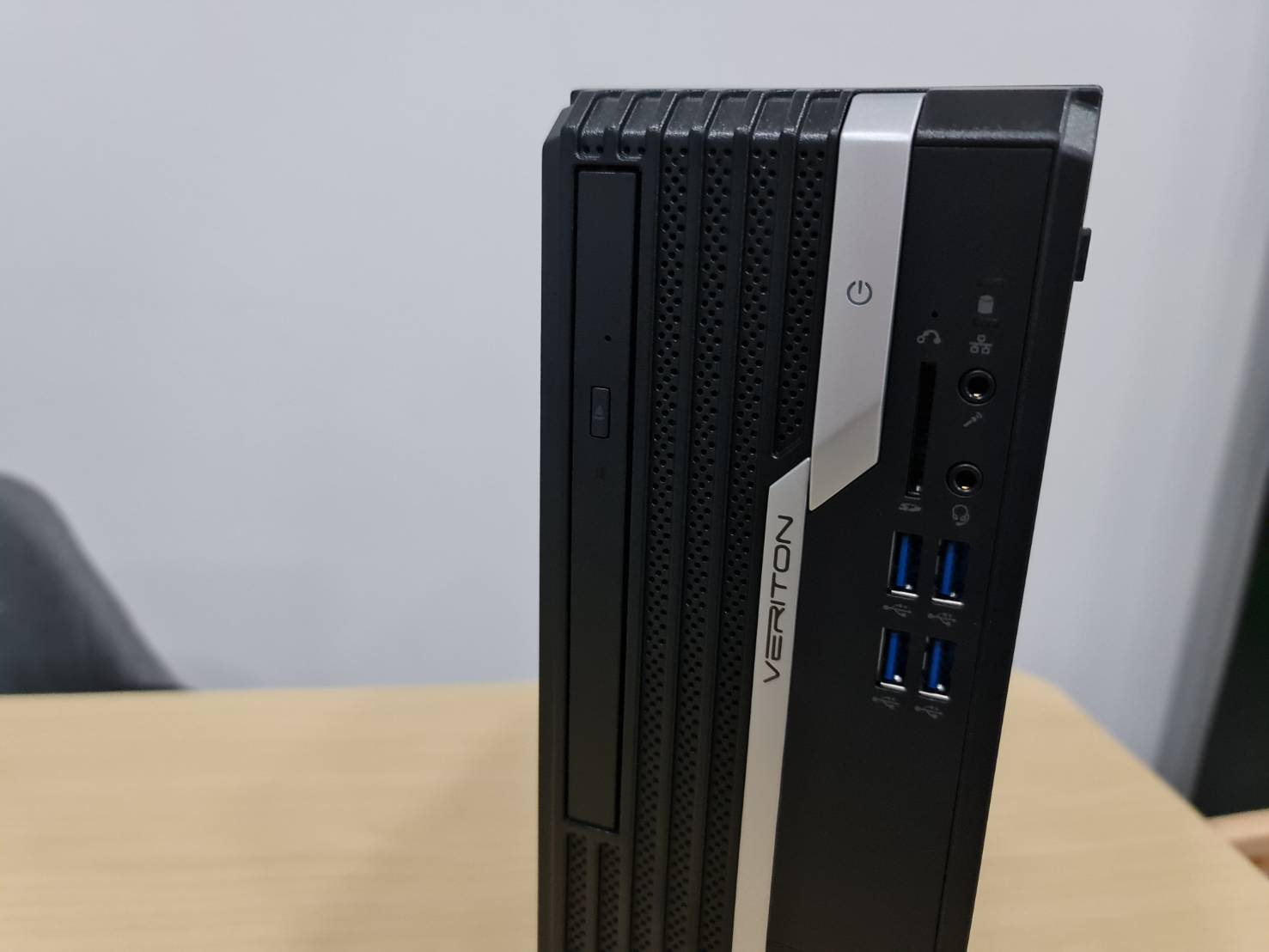 Acer Veriton X2670G SFF คอมพิวเตอร์ตั้งโต๊ะ (i5-10400/8GB/M.2 512GB)