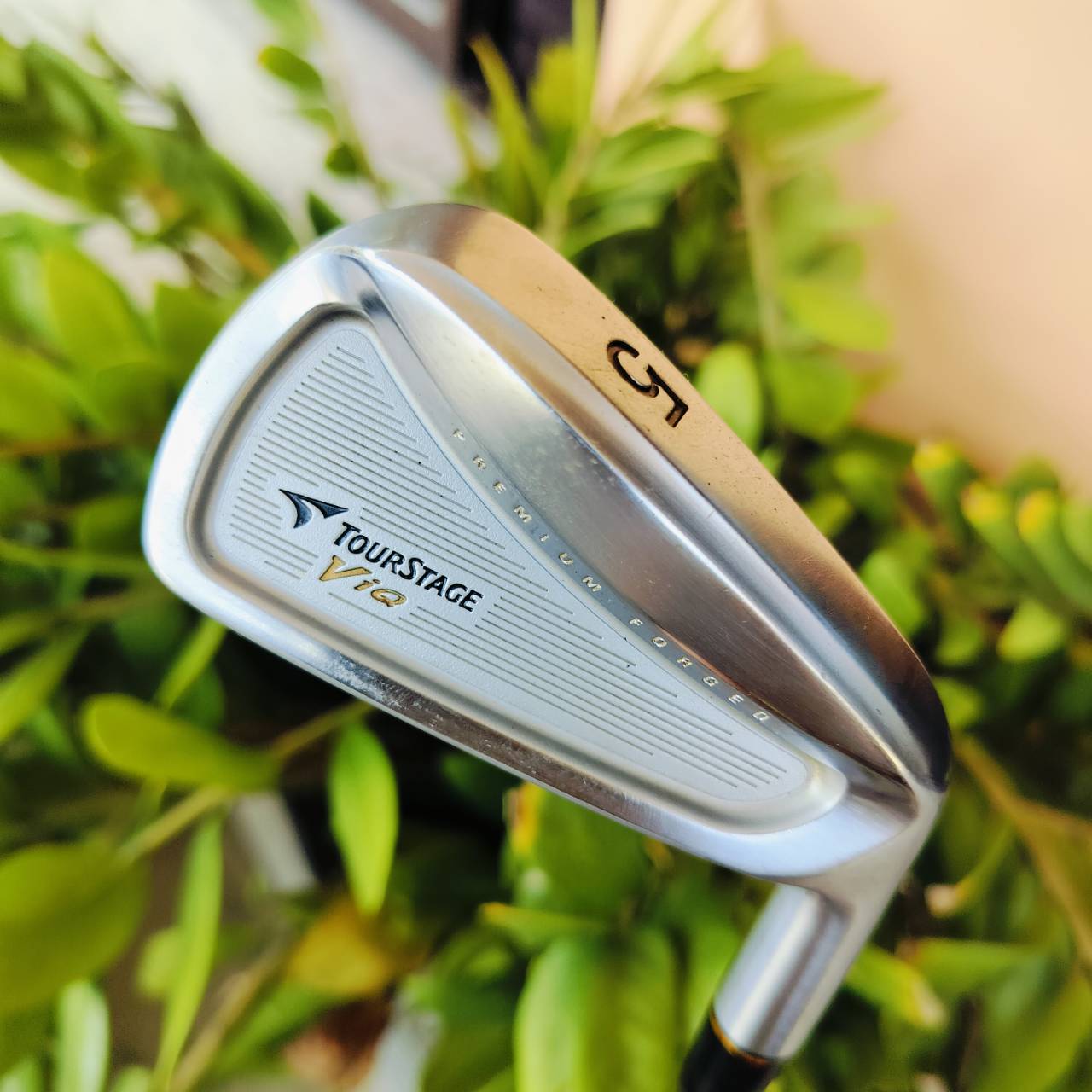 ชุดเหล็ก TOURSTAGE VIQ SUPER PREMIUM FORGED JAPAN มีเหล็ก 4 5 6 7 8 9 PW AW ก้าน NS PRO 950 WEDGE FLOW FLEX R ก้านดีอย่างมาก เหล็กเบา ตีไกล และตีแม่นยำอย่างมาก ไม้กอล์ฟพรีเมี่ยมมือสอง ของแท้ By NakaraLuxurious