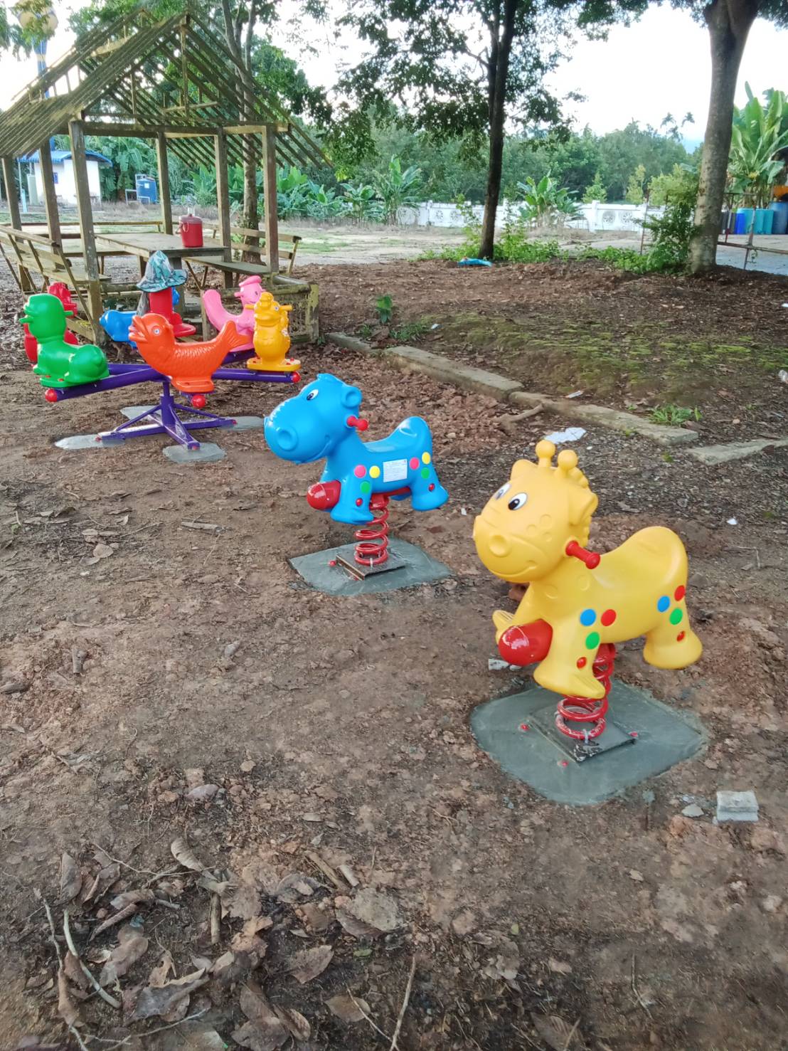 สปริงโยกเยก โยกเยกสปริง คละแบบ ราคาต่อ1ตัว ม้าโยกฐานเหล็ก คละแบบ พร้อมส่ง ตัวละ5490 บาท