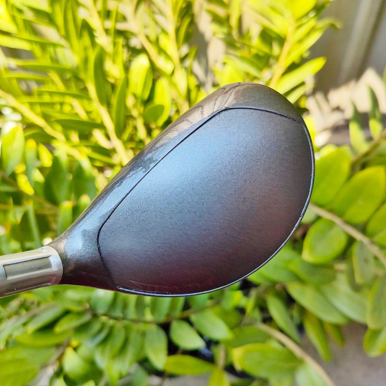 ** ไม้กอล์ฟสำหรับผู้หญิง ** U6 TaylorMade Stealth Women Rescue องศา 28 ก้าน MULTI MATERIAL TENSEI TM40 FLEX L สภาพสวยระดับนางฟ้า เหมือนของใหม่ COVER แท้เดิม พรีเมี่ยมมือสอง ของแท้ By NakaraLuxurious