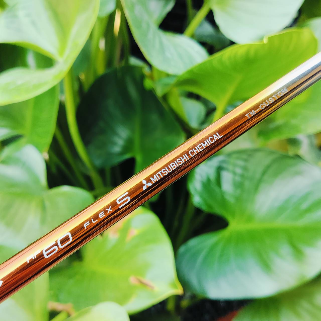 Mitsubishi Diamana Rf-Series 60 FLEX S มือสอง สภาพสวยมาก มีกริพมาให้แล้วค่ะ เส้นนี้ของใหม่ หมื่นกว่าบาท ของดีมาก ยาวเฉพาะก้าน 43.5 นิ้ว ใส่แล้ว ยาว 45 ++