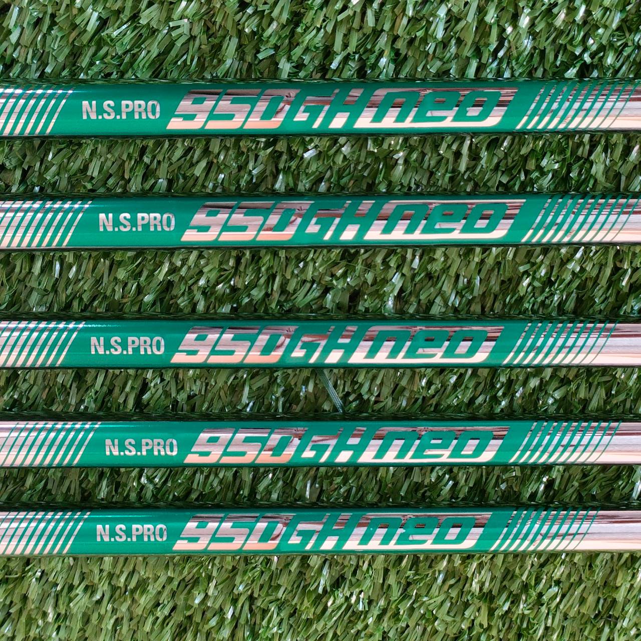 ชุดเหล็ก TAYLORMADE SIM GLOIRE มีเหล็ก 6 - 9 เเละ PW รุ่นใหม่ หายาก ก้าน N.S.PRO 950GH NEO FLEX S เป็นก้าน NS PRO พรีเมี่ยม เบามากๆ