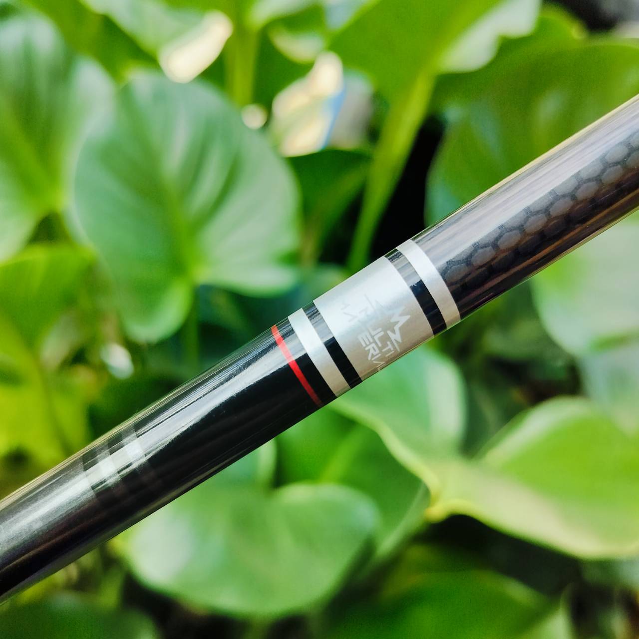 Mini Driver TaylorMade 300 ก้าน mitsubishi TENSEI FLEX R ก้านตัวเทพ ตีมันส์มากๆเลยค่ะ เทคโนโลยีใส่มาเต็มคาราเบล twist face - speed pocket กระดองคาร์บอน ตีไกลมากๆ มี COVER แท้ เดิมๆด้วยค่ะ ไม้กอล์ฟพรีเมี่ยมมือสอง ของแท้ By NakaraLuxurious