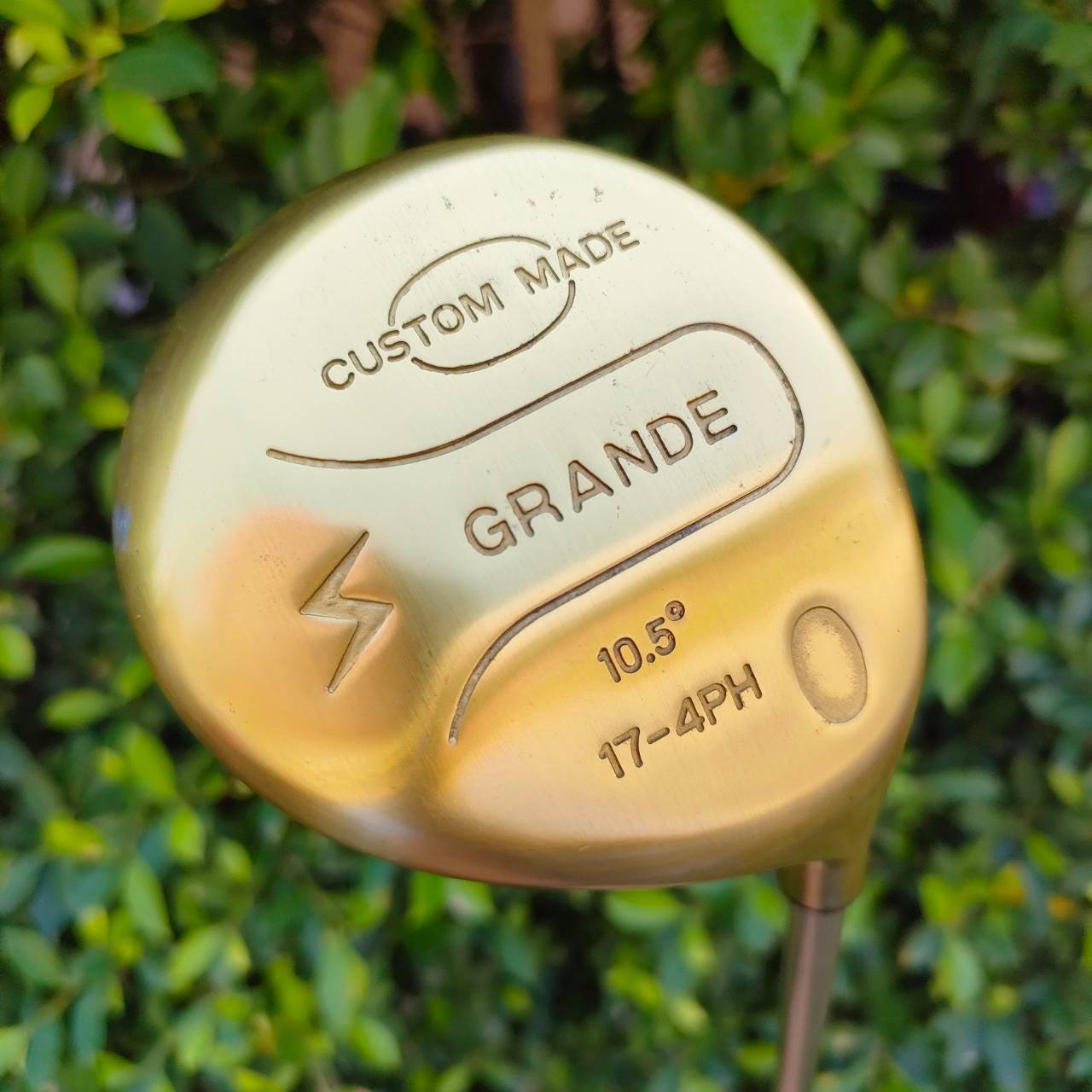 DRIVER CUSTOM MADE GRANDE องศา 10.5 ก้าน BORON LONG BALL-300+ FLEX R เป็นหัว CUSTOM สีทอง สวยงามมากๆ ไม้กอล์ฟมือสอง ของแท้ BY NakaraLuxurious