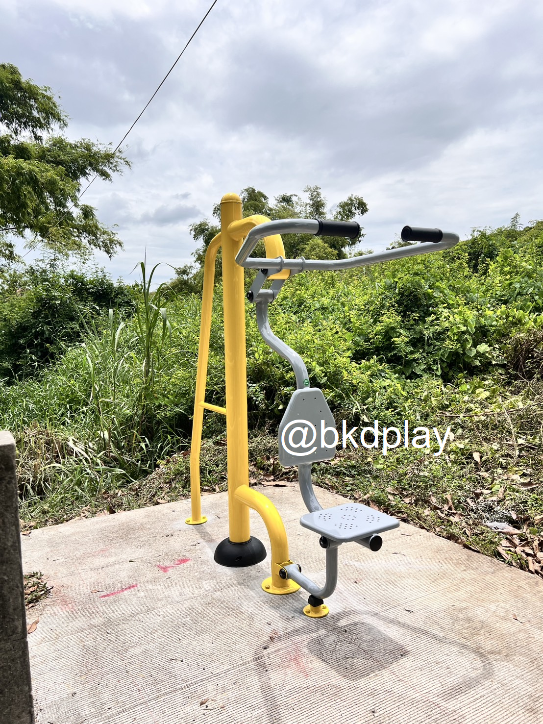 เครื่องออกกำลังกาย กลางแจ้ง ชุดอุปกรณ์บริหารแขน-หัวไหล่-หน้าอก (แบบดันยกตัวเดี่ยว) ลานกีฬา อเนกประสงค์ สนามกีฬา สั่งผลิตตามสีที่ต้องการได้