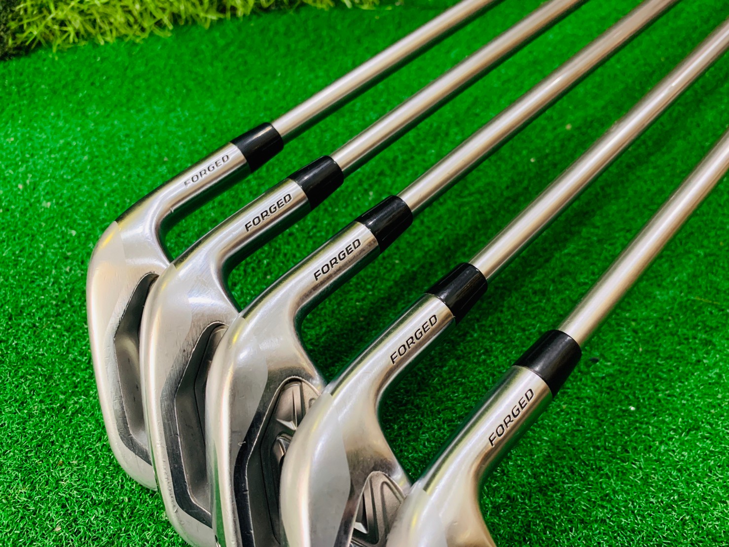 IRON SET TITLEIST VG3 (2018) 5s