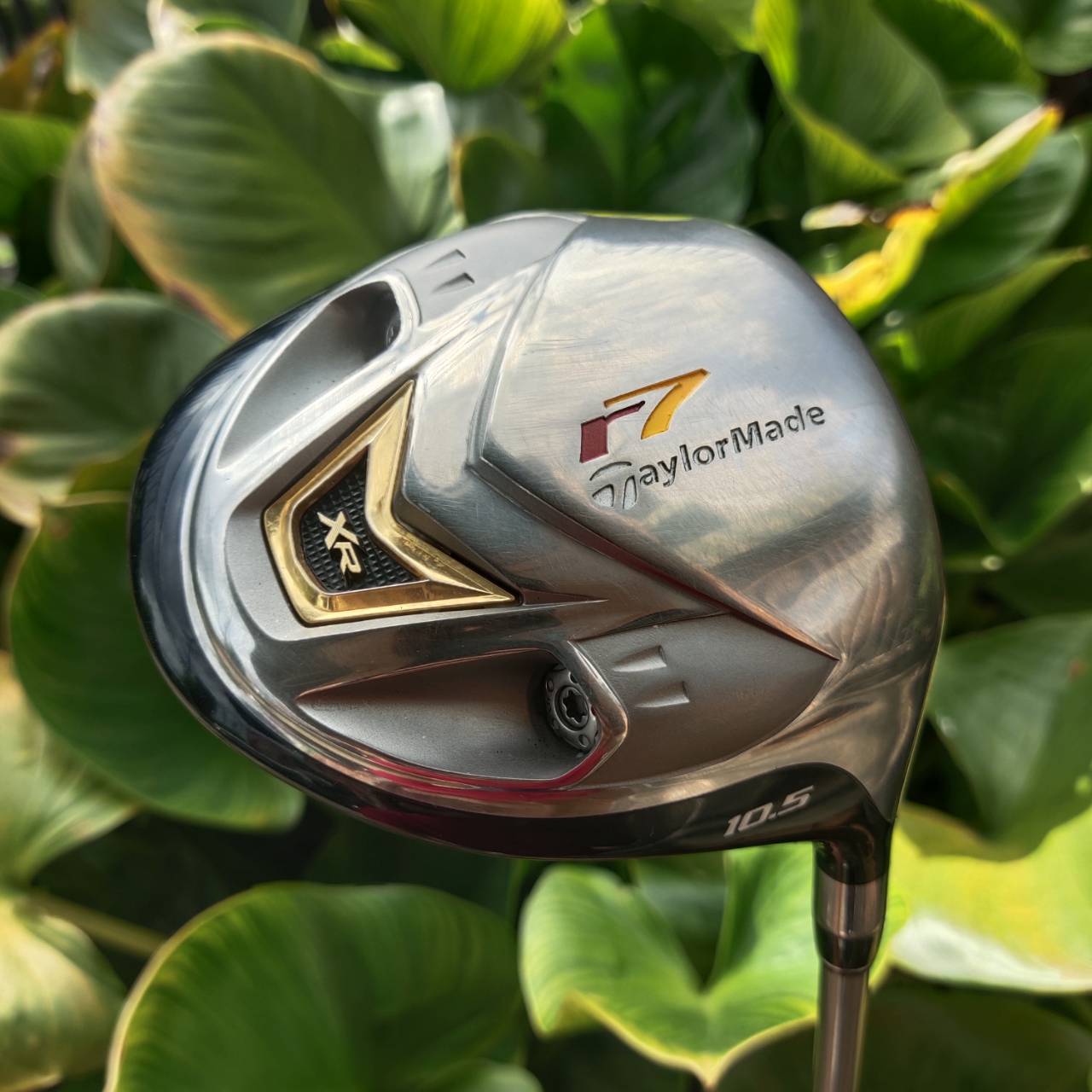 Driver Taylormade R7 XR เป็นรุ่นพรีเมี่ยมญี่ปุ่นของ Taylormade (JDM) ออกบบให้หน้าเด้ง ก้านเบา