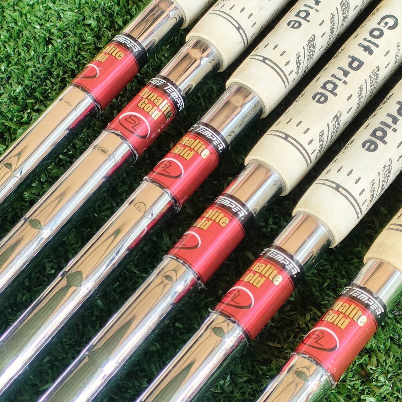 ชุดเหล็ก Titleist AP2 712 ชุดเหล็กประสิทธิภาพสมบูรณ์แบบ เหล็ก FORGED พรีเมี่ยม DUAL CAVITY ตีทั้งนุ่ม ง่าย และได้ระยะที่แม่นยำ ครบเครื่อง ตกหยุดบนกรีน เสียงกระทบลูกเพราะมาก ไม้กอล์ฟพรีเมี่ยมมือสอง ของแท้ By NakaraLuxurious