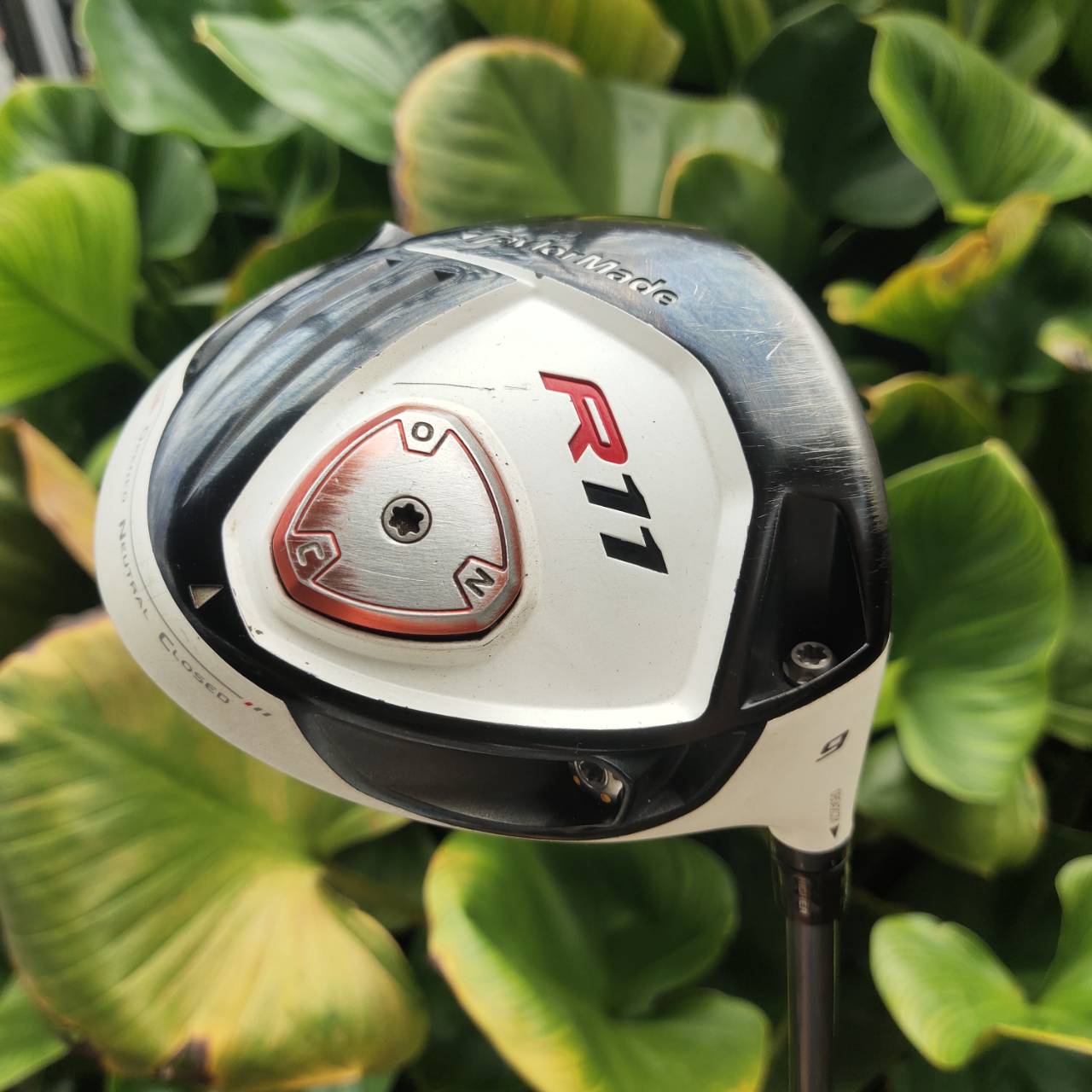 Driver TaylorMade R11 – Loft 9° ดีไซน์หัวขาวสุดโดดเด่น พร้อมระบบปรับแต่งได้ทุกมุม!
