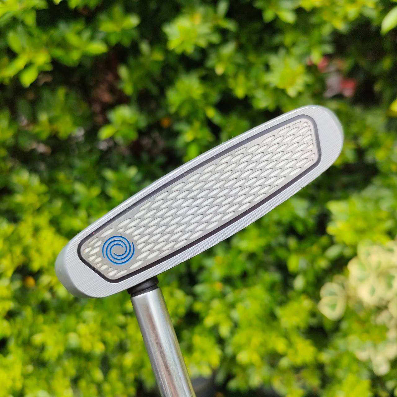 PUTTER ODYSSEY WORKS VERSA TANK SABERTOOTH ความยาว 34 นิ้ว กริพเป็นเเบบยาว แบรนด์ SUPER STROKE เป็นสุดยอดรุ่นยอดนิยม!! ไม้กอล์ฟมือสอง ของแท้ BY NakaraLuxurious