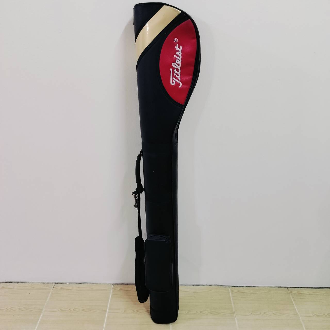 ถุงกอล์ฟ HALFSET TITLEIST มือสอง ถุงแบบแข็ง สำหรับซ้อมไดร์ฟ หรือเดินทางก็แข็งแรงมาก