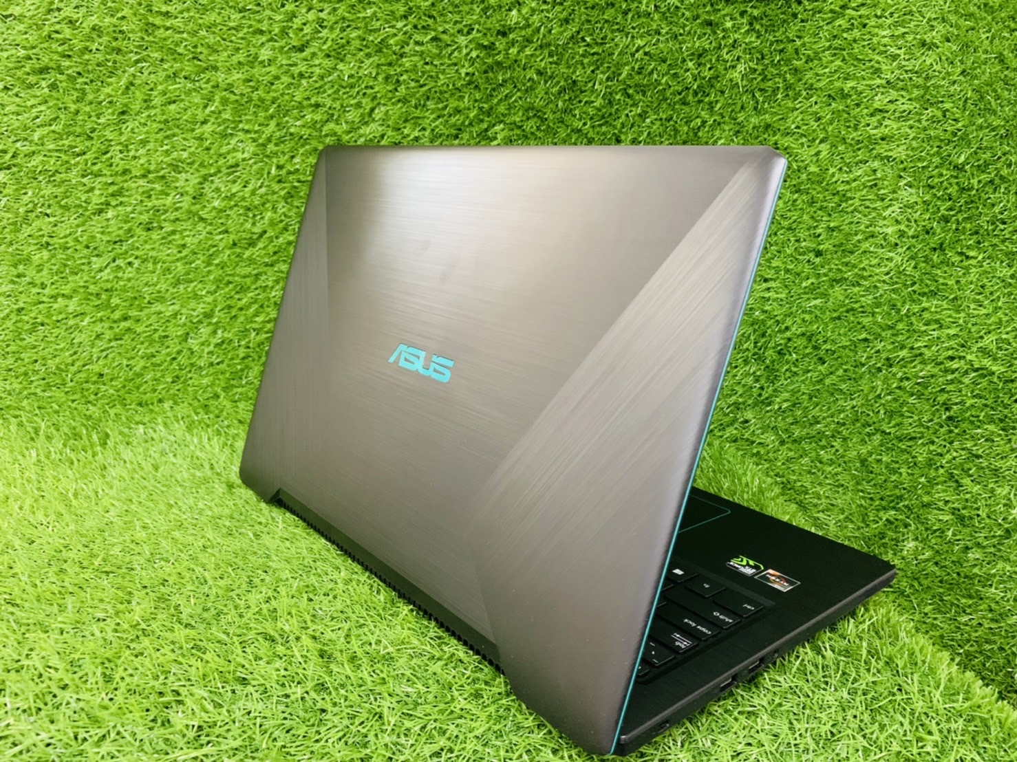 Notebook โน๊ตบุ๊ค สเปคแรง สำหรับเล่นเกม ทำงาน Asus A570UD-DM133T - 15.6 inch