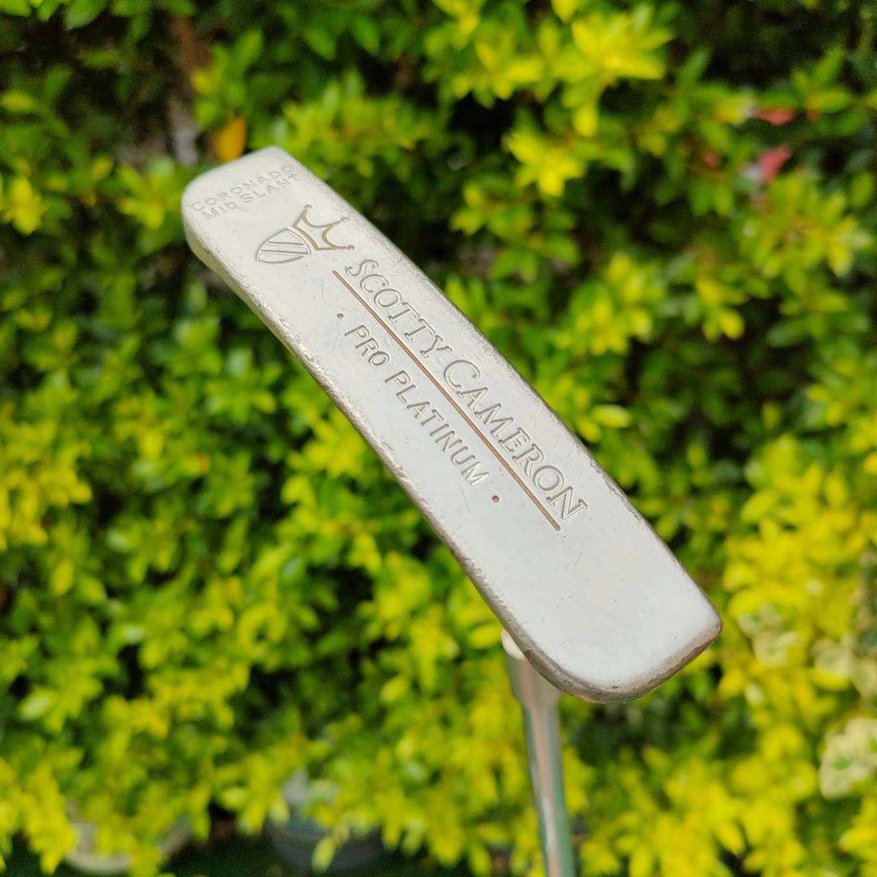 PUTTER SCOTTY CAMERON PRO PLATINUM The Coronad Mid-Slant ยาว 35 นิ้ว Scotty หวนนึกถึงความสำเร็จครั้งยิ่งใหญ่ของ Scottsman 941 Classic รุ่นแรกๆ ไม้กอล์ฟมือสอง ของแท้ BY NakaraLuxurious