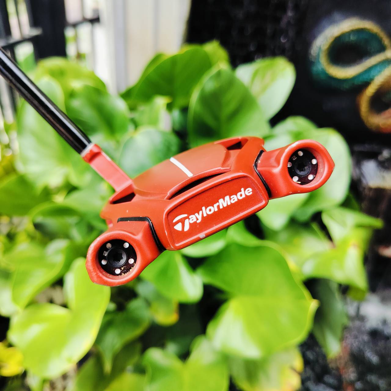 PUTTER TAYLORMADE SPIDER TOUR ความยาว 34 นิ้ว กริฟ SUPER STROKE PURE ROLL สุดยอดเกาะไลน์ พัตต์แล้วลูกหมุนออกจากหน้าไม้ได้เร็ว ไม้กอล์ฟพรีเมี่ยมมือสอง ของแท้ NakaraLuxurious