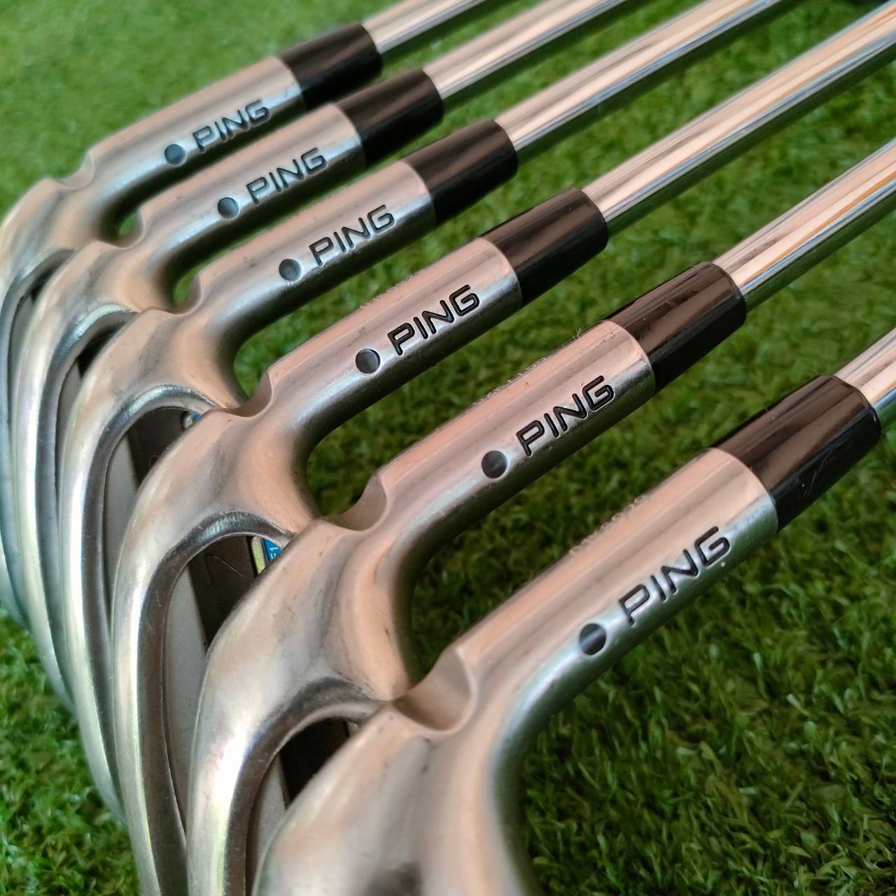 ชุดเหล็ก PING /// i มีเหล็ก 6 - 9 เเละ W U ก้าน DYNAMIC GOLD S200 ตีมันส์ ตีง่าย วัสดุพิเศษ เอกสิทธิ์เฉพาะ PING ไม้กอล์ฟมือสอง ของแท้ BY NakaraLuxurious