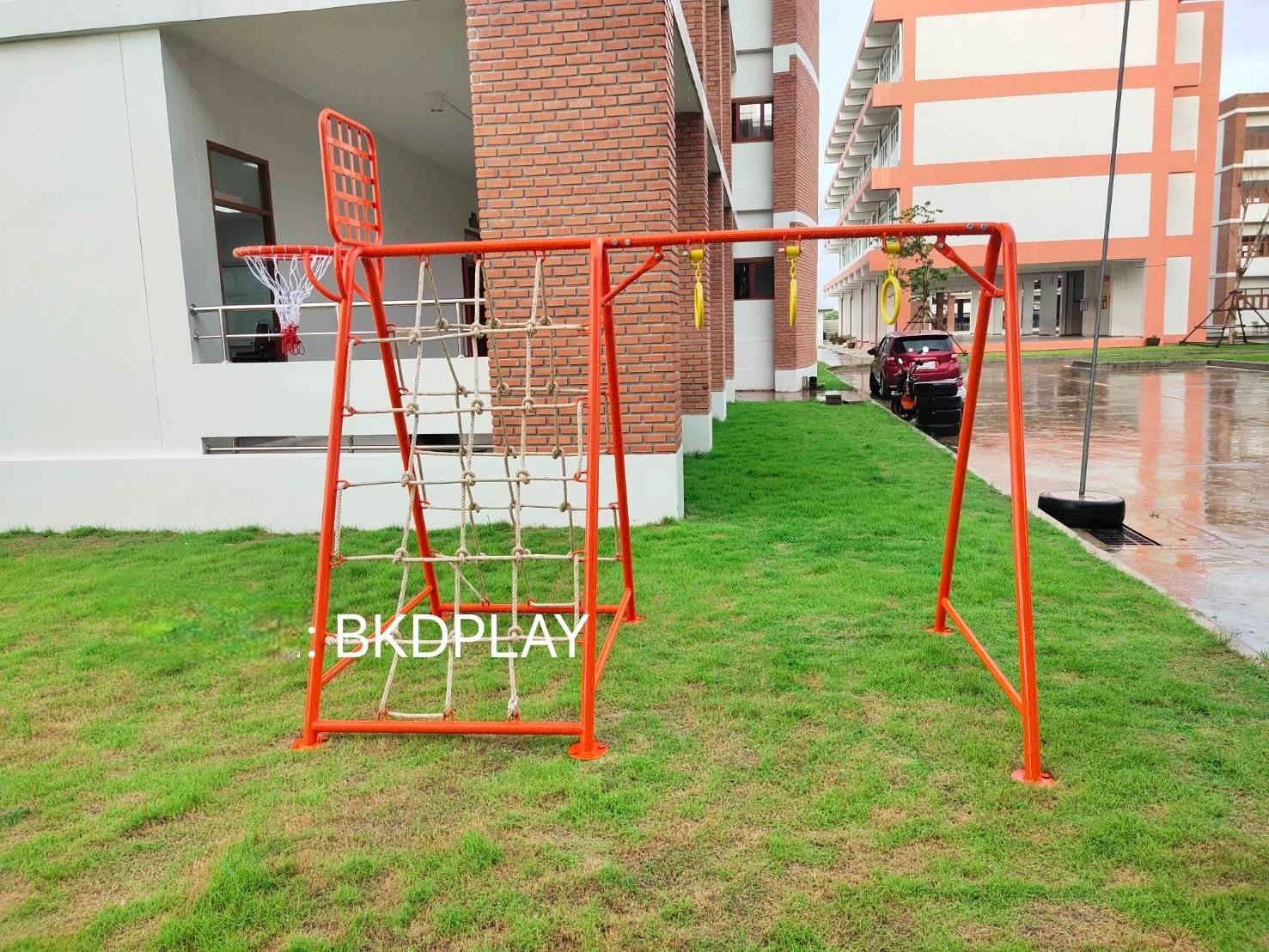 เครื่องเล่นสนามเหล็ก ชุดรวมF ปีนป่ายเชือกถักบาร์โหนแป้นบาส OutdoorPlayground, เครื่องเล่นสนามกลางแจ้ง ราคาโรงงาน สินค้า สั่งผลิต 10-20 วัน ขนาด150 x 200 x 180 ซม.