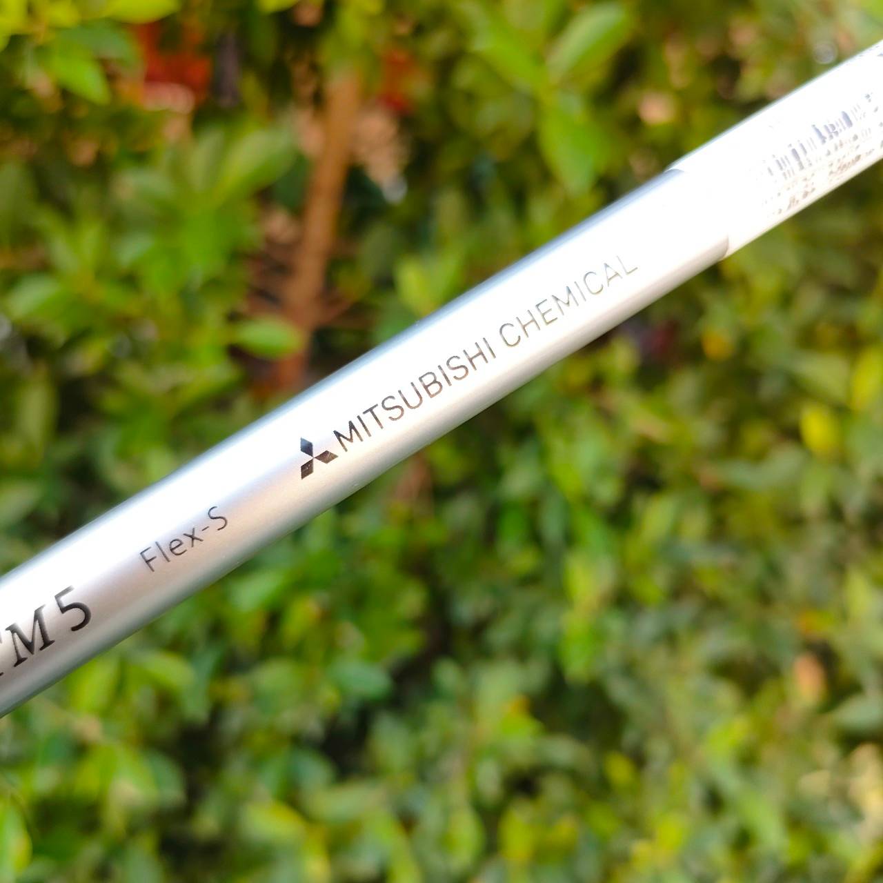 ก้าน DRIVER FUBUKI TM5 FLEX S ความยาว 45.5 นิ้ว มีสลีฟมาให้แล้ว และมีกริป ใส่หัวพร้อมใช้ได้เลย ไม้กอล์ฟมือสอง ของแท้ BY NakaraLuxurious