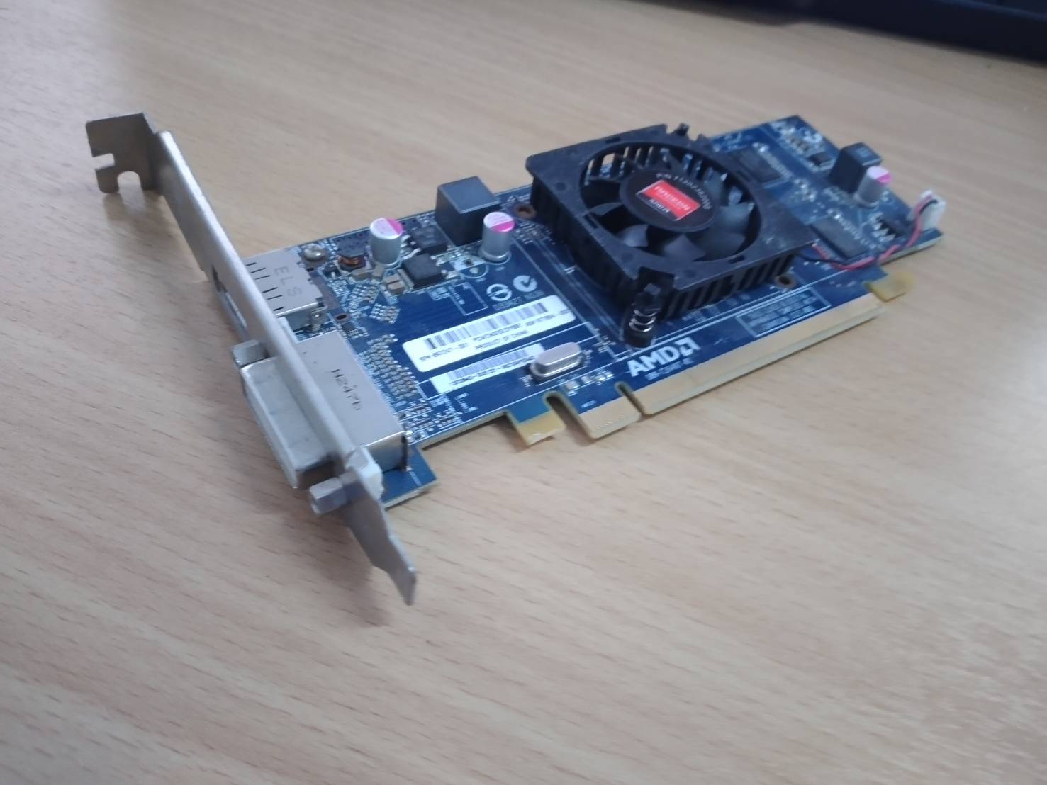 AMD Radeon HD 7450 Graphics Card 1gb PCI Express X16 697247-001