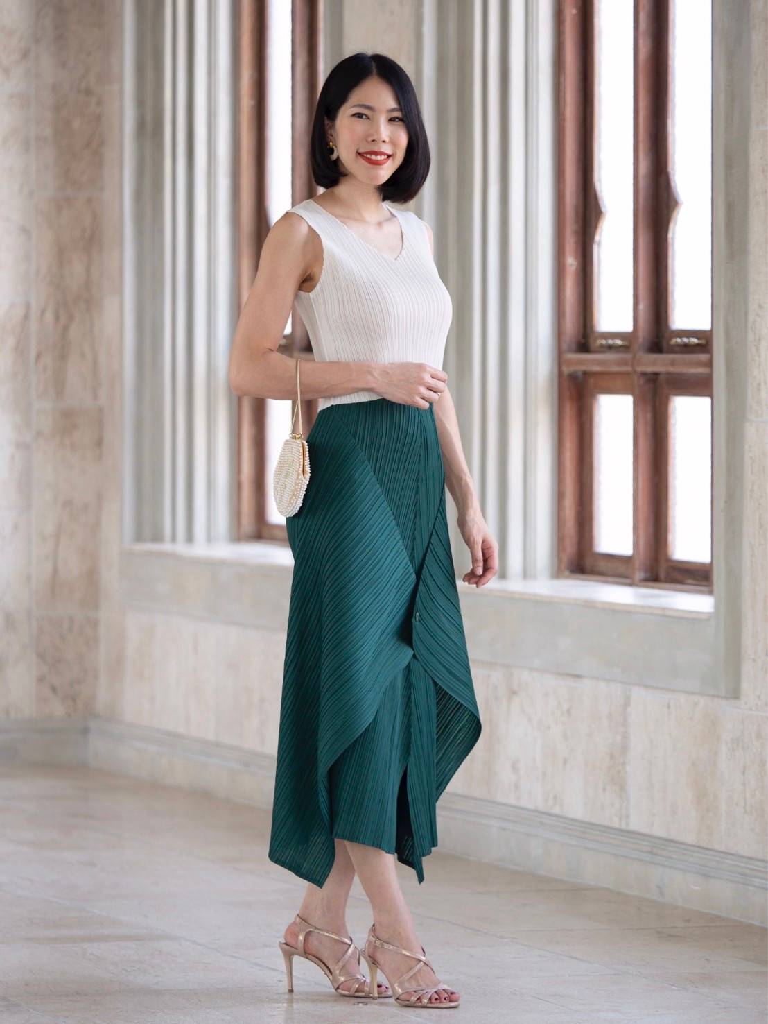 ยาว 16.5นิ้ว 2MUAY BASIC รุ่น GJO7739 SLEEVELESS V NECK CROP PLEATED TOP เสื้ออัดพลีทงานคุณภาพ เสื้อครอป 13สี FREE SIZE