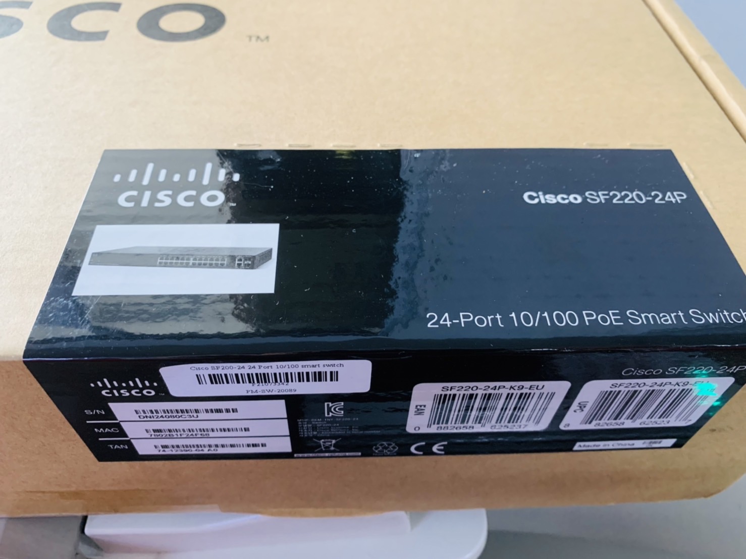 Cisco SF200-24 24 Port 10/100 smart switch ของใหม่มีกล่อง