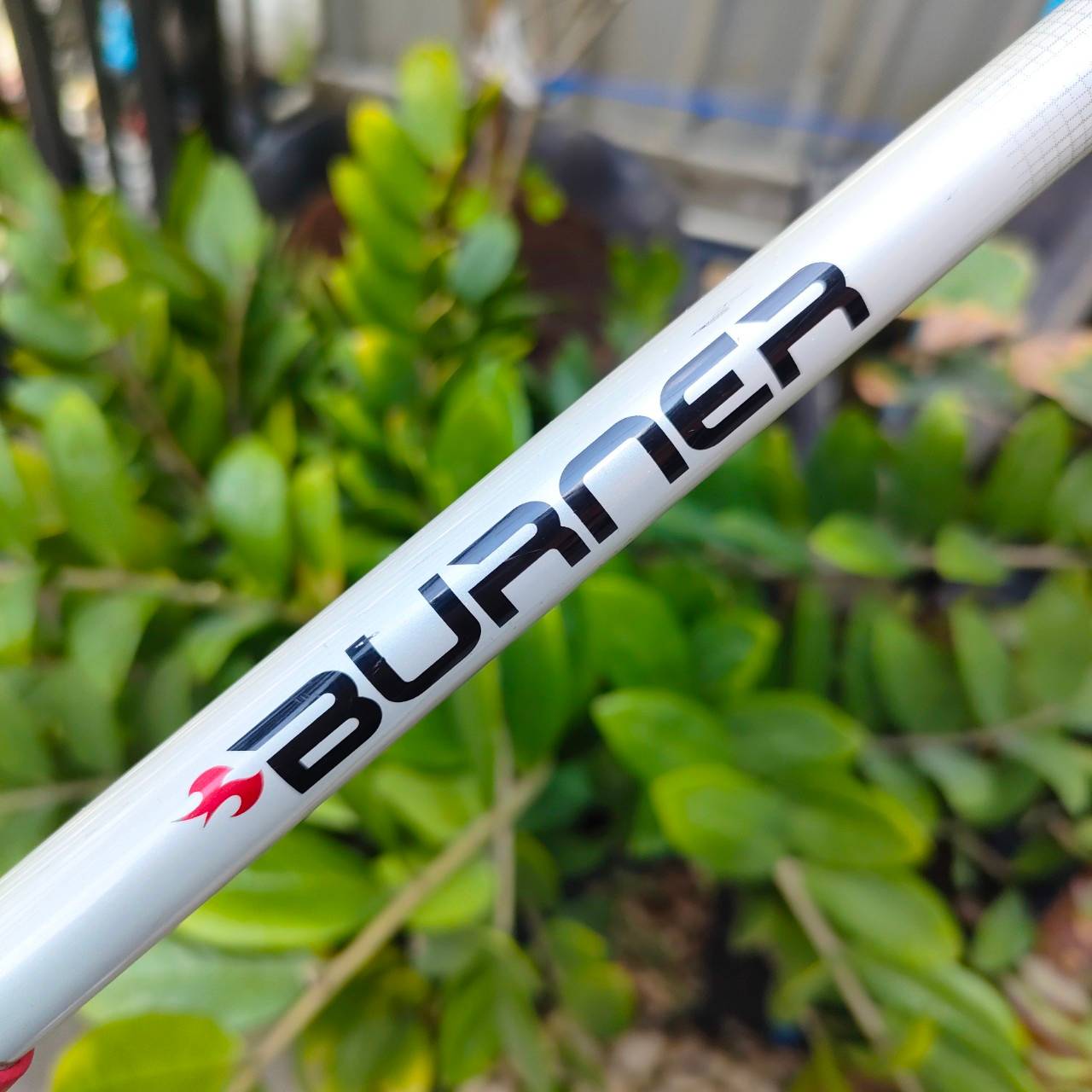 DRIVER TAYLORMADE BURNER องศา 10.5 ก้าน RE*AX SUPERFAST FLEX SR ไม้ตีไกล และตีง่าย กระดองเคฟล่า ตีง่าย ลูกลอยง่าย และส่งพลังได้ระยะมาก ไม้กอล์ฟพรีเมี่ยมมือสอง By NakaraLuxurious