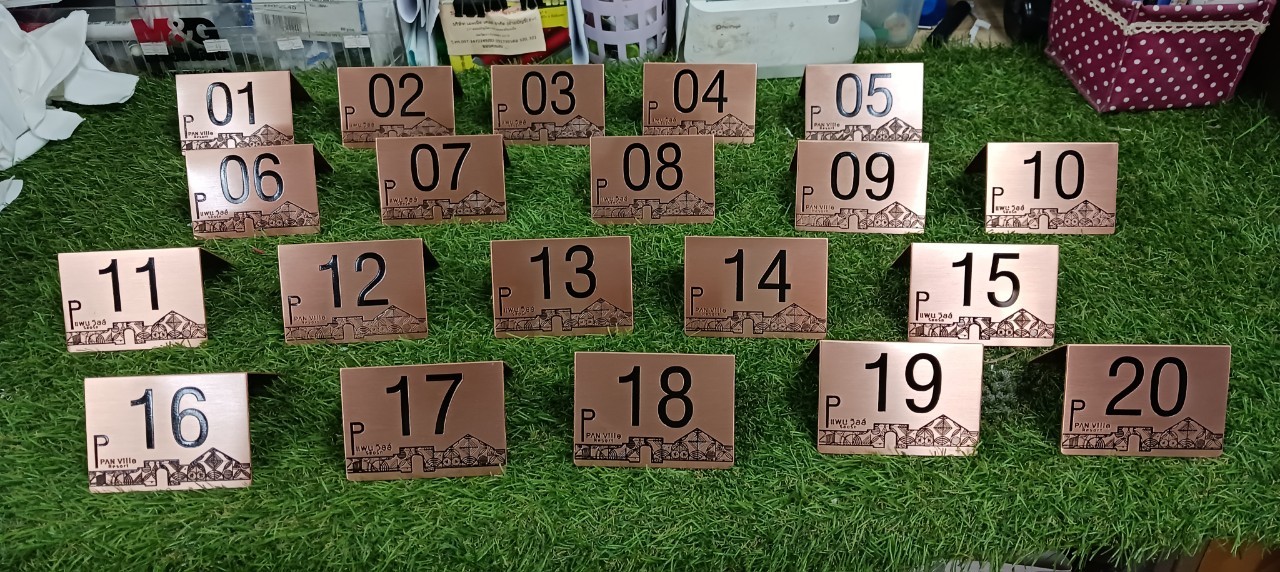 ป้ายเลขตั้งโต๊ะ เเสตนเลสโรลโกลมิลเลอร์