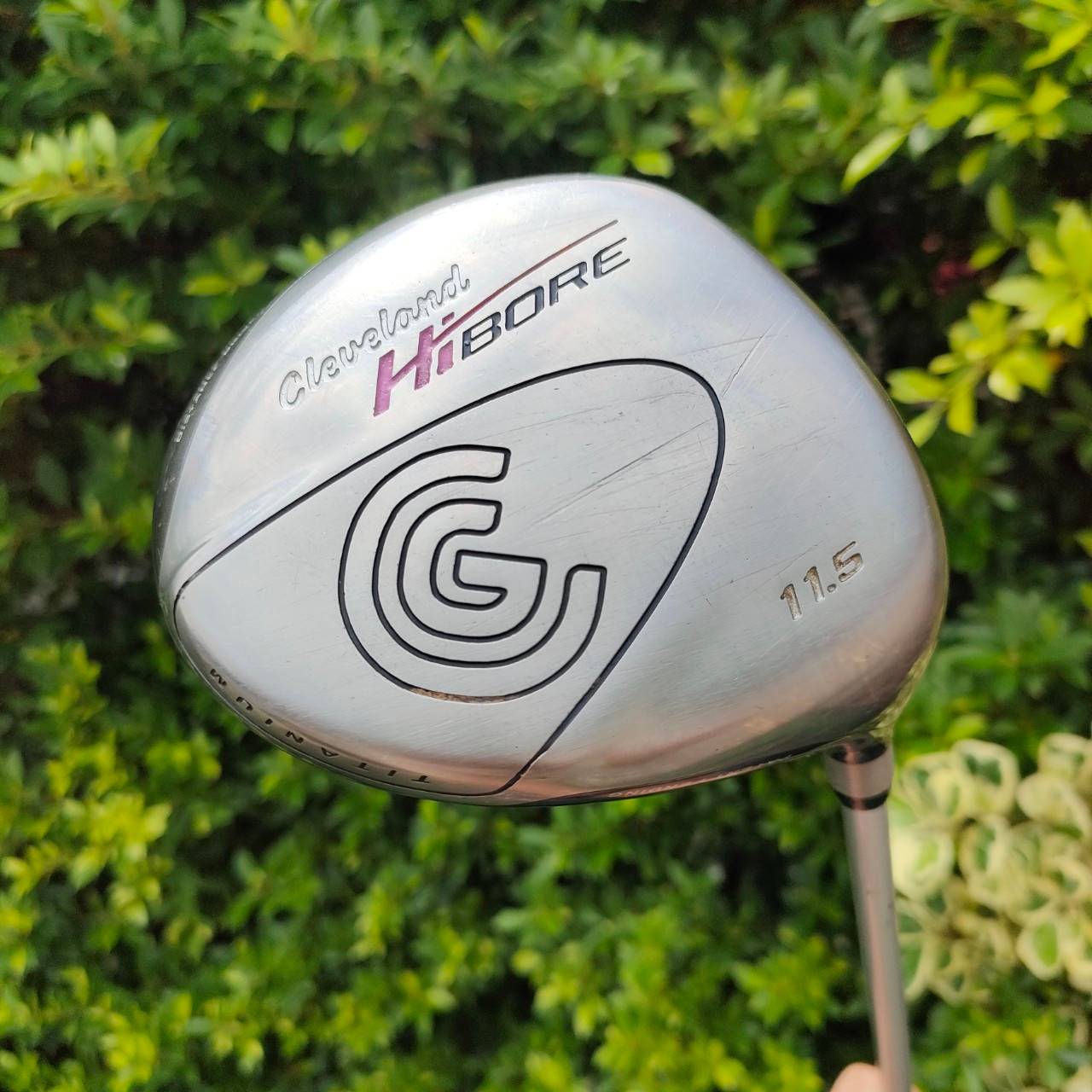 **ไม้กอล์ฟสำหรับผู้หญิง** DRIVER CLEVELAND HIBORE องศา 11.5 ก้าน FIRESF FLEX L รุ่นนี้ตีง่ายมาก กระดองแบบพิเศษ ลูกจะลอยง่ายมาก!! ไม้กอล์ฟมือสอง ของแท้ BY NakaraLuxurious