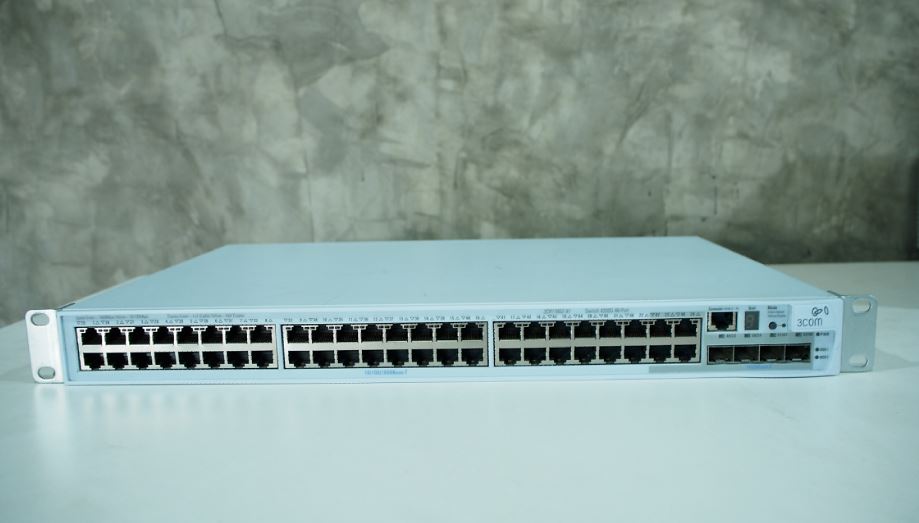สวิตช์ 3Com Switch 4200G 48-Port สินค้ามือสอง มีประกัน