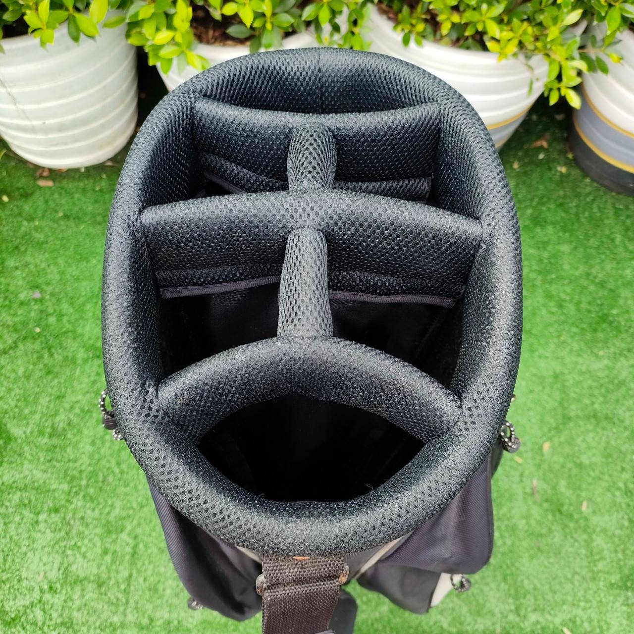 ถุงกอล์ฟ VOLVO มือสอง ถุงสวย สภาพดี ครับ