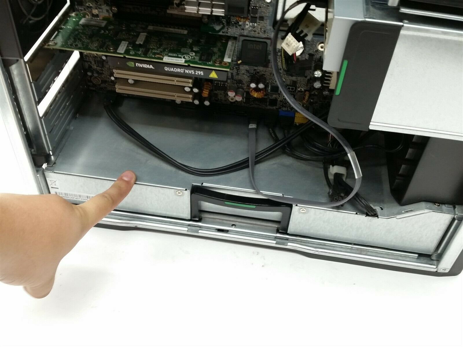 HP Z600 เครื่องออกแบบพร้อมใช้งานสุด ๆ