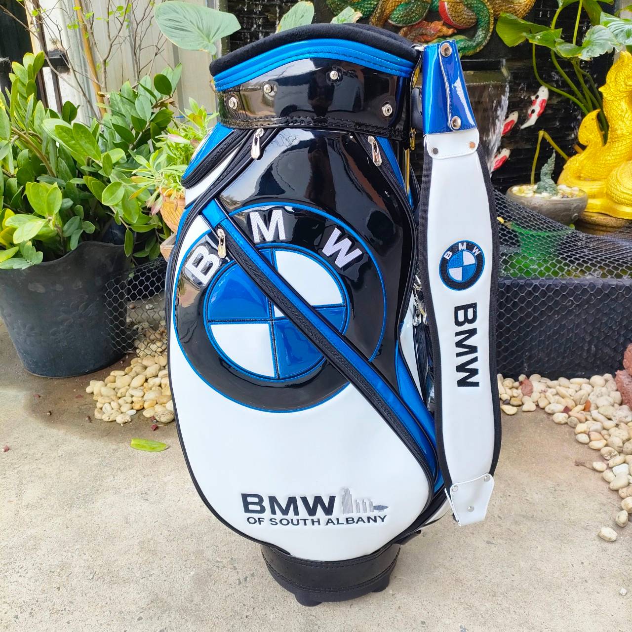 ถุงกอล์ฟ BMW หนังเเก้ว ของใหม่!!! สุดจัดสวยจัด!!! ภายในบุกำมะหยี่สุดหรู ถุง TOUR ใบใหญ่