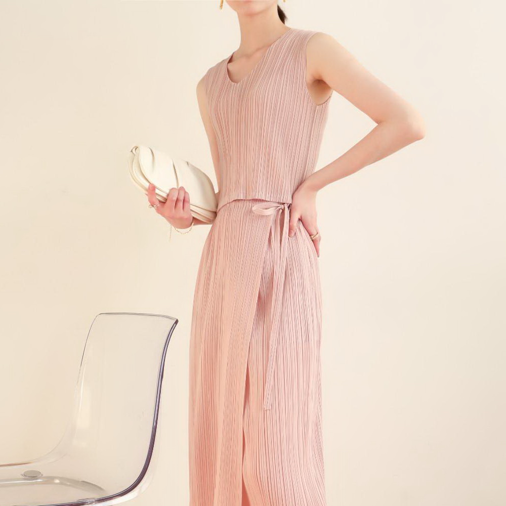 ยาว 16.5นิ้ว 2MUAY BASIC รุ่น GJO7739 SLEEVELESS V NECK CROP PLEATED TOP เสื้ออัดพลีทงานคุณภาพ เสื้อครอป 13สี FREE SIZE