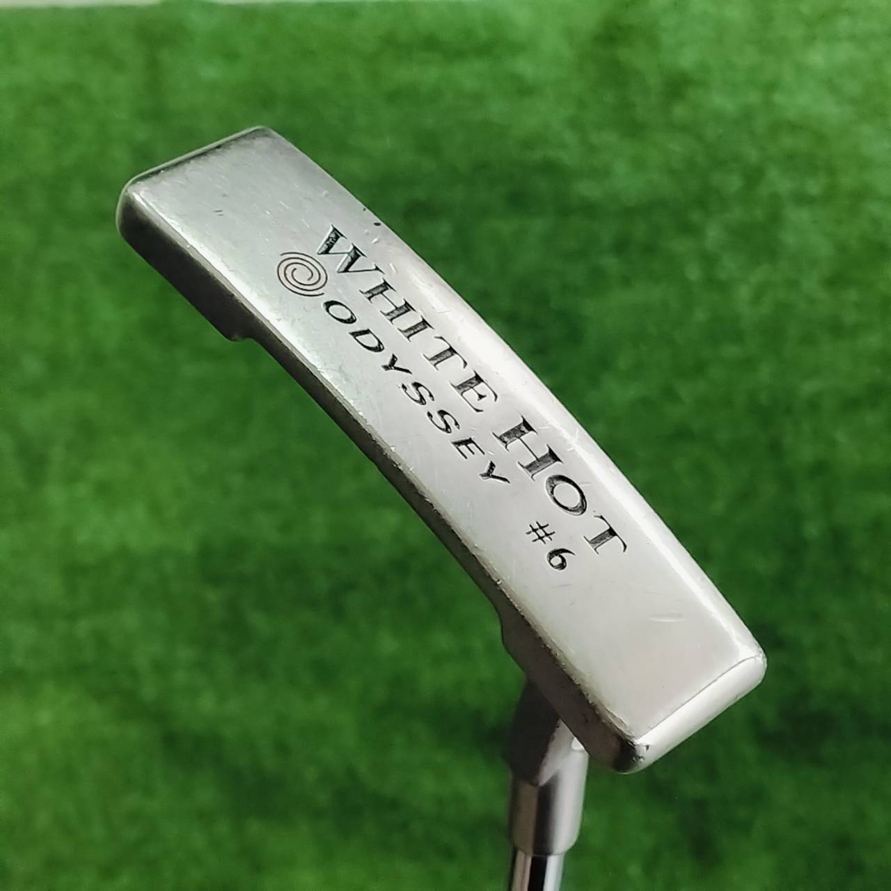 PUTTER ODYSSEY WHITE HOT #6 ยาว 34 นิ้ว เบอร์ 6 พัตต์ง่ายมากขึ้น สภาพสวยเดิมๆเลยค่ะ กริพเดิม ไม้กอล์ฟพรีเมี่ยมมือสอง ของแท้ By NakaraLuxurious