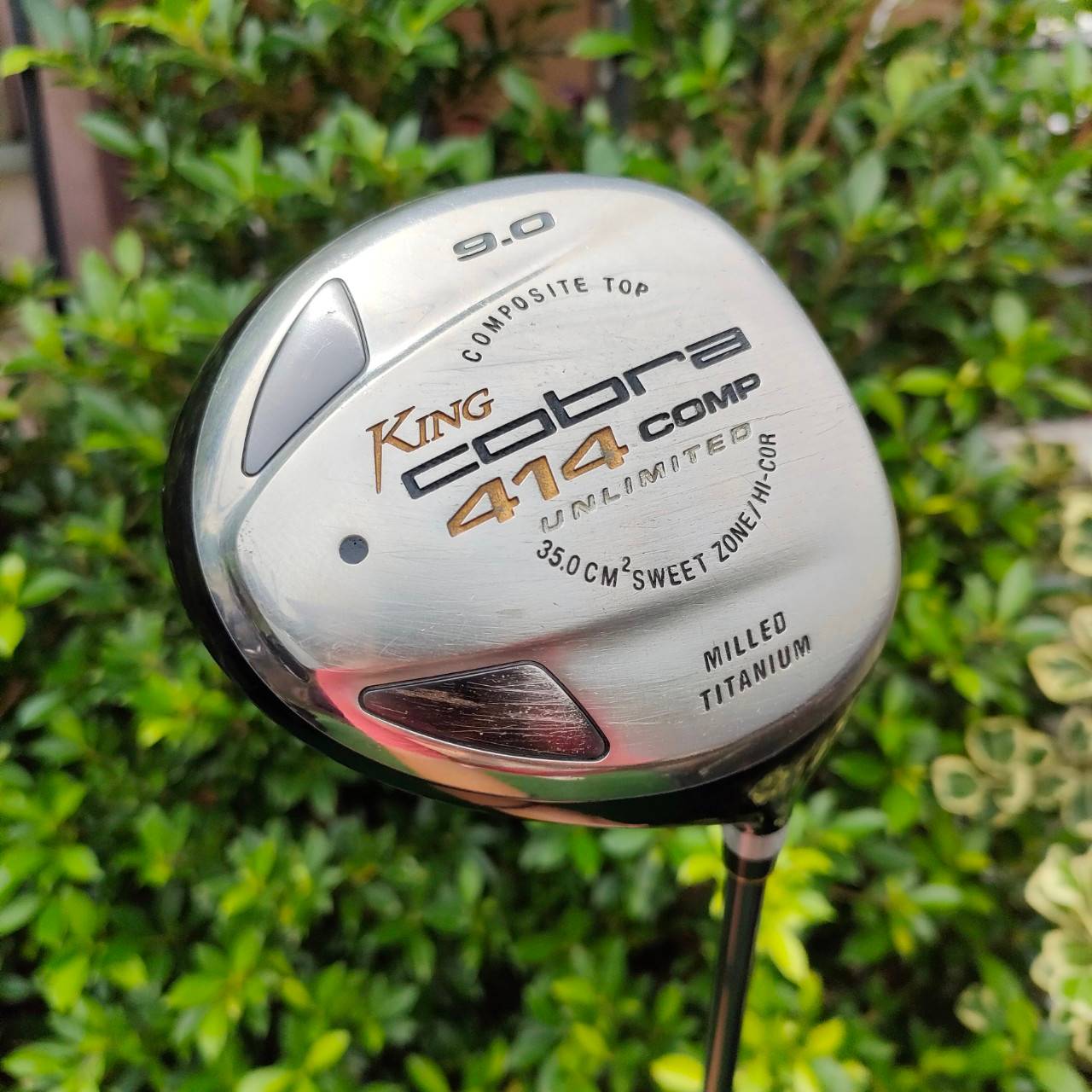 DRIVER KING COBRA 414 COMP ก้าน MITSUBISHI RAYON FLEX S องศา 9 กระดองเด้ง เป็นกระดองคอมโสิท เด้งทั้งตัว หัวนี้ถ้าลองจะติดใจมาก ตีง่าย และ ตีไกลสุดๆ เสียงสนั่นครับ