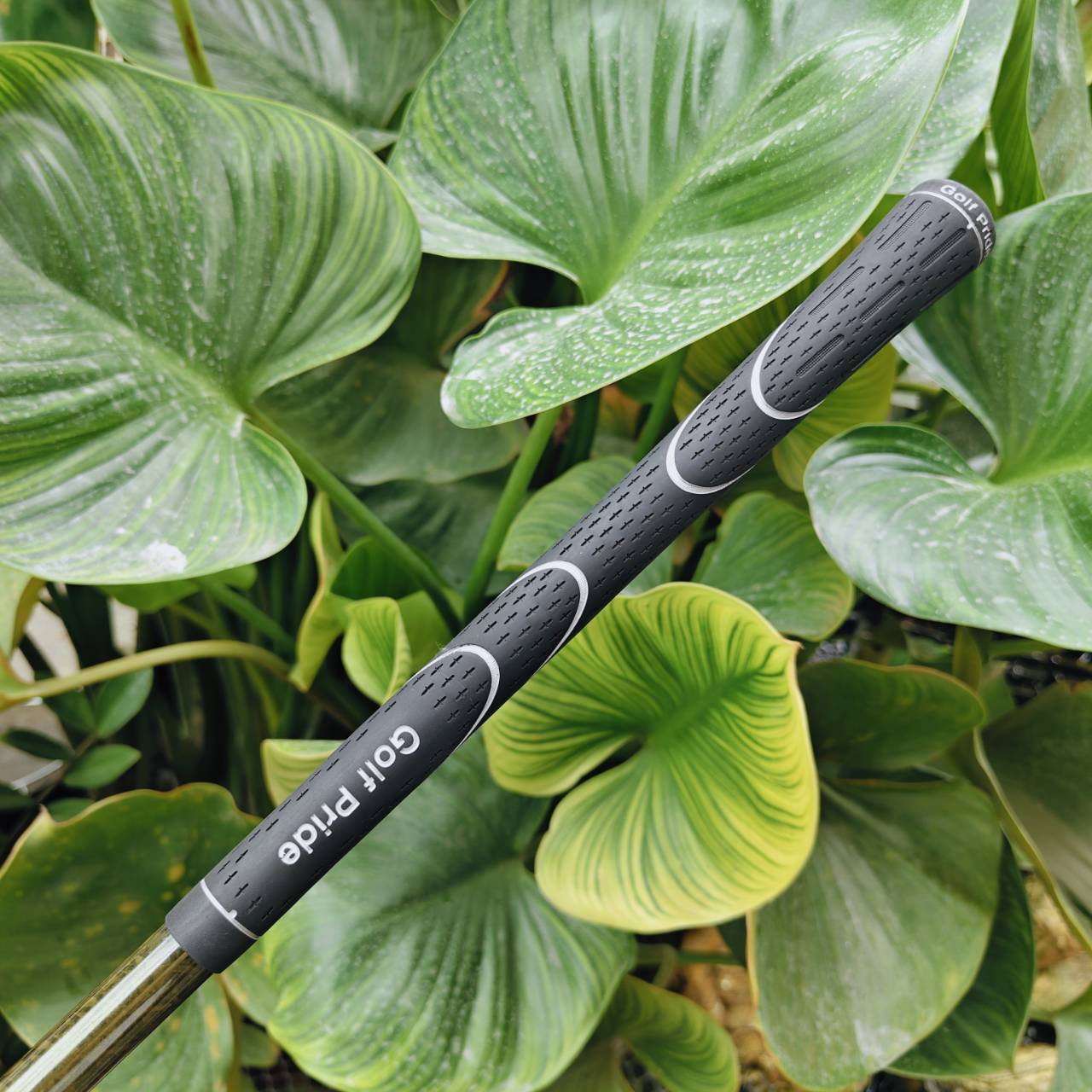 HONMA BERES S-06 Driver⭐⭐⭐ระดับ 3 ดาว – สุนทรียะแห่งพลังและความหรูหรา