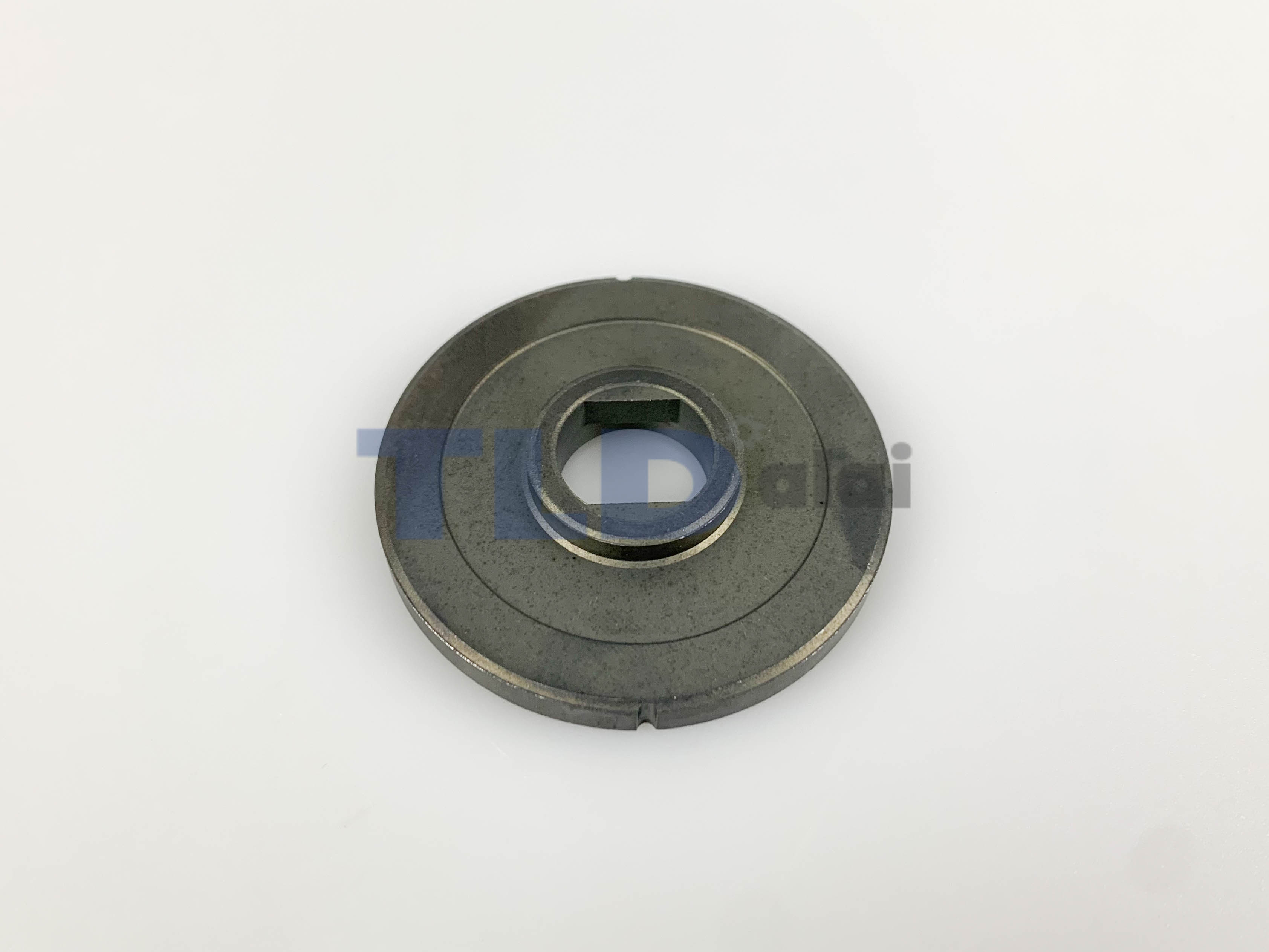 ประกับใบ ตัวใน (แท้) ล็อคใบ เลื่อยวงเดือน Makita มากีต้า รุ่น 5900B #49 (224144-4) (อะไหล่แท้ 100%) ฝาปะกับใบ(ใน)