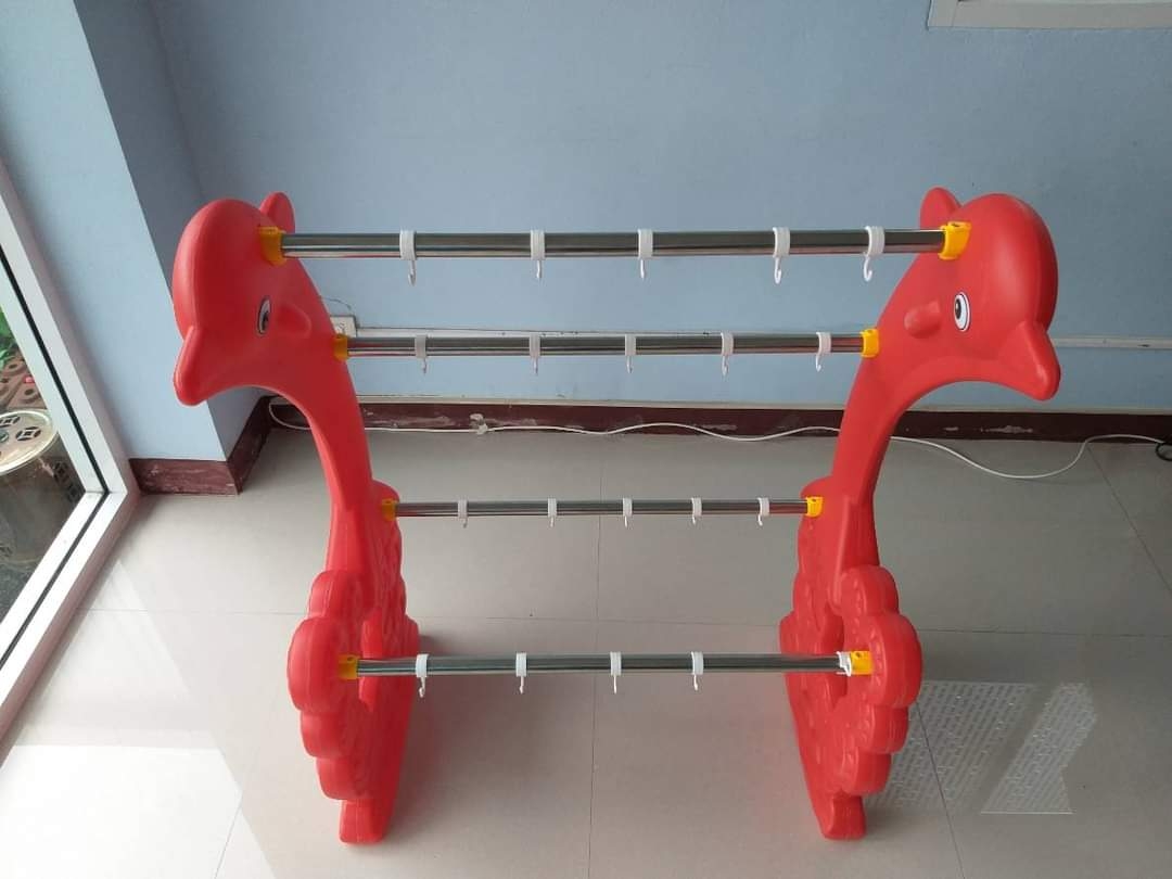 ราวแขวนแก้วปลา 24 จุด ,ตะขอแขวนแก้ว, ที่แขวนผ้าเช็ดหน้า,ที่แขวนแปรงสีฟัน,เฟอร์นิเจอร์เด็ก ,พร้อมส่ง