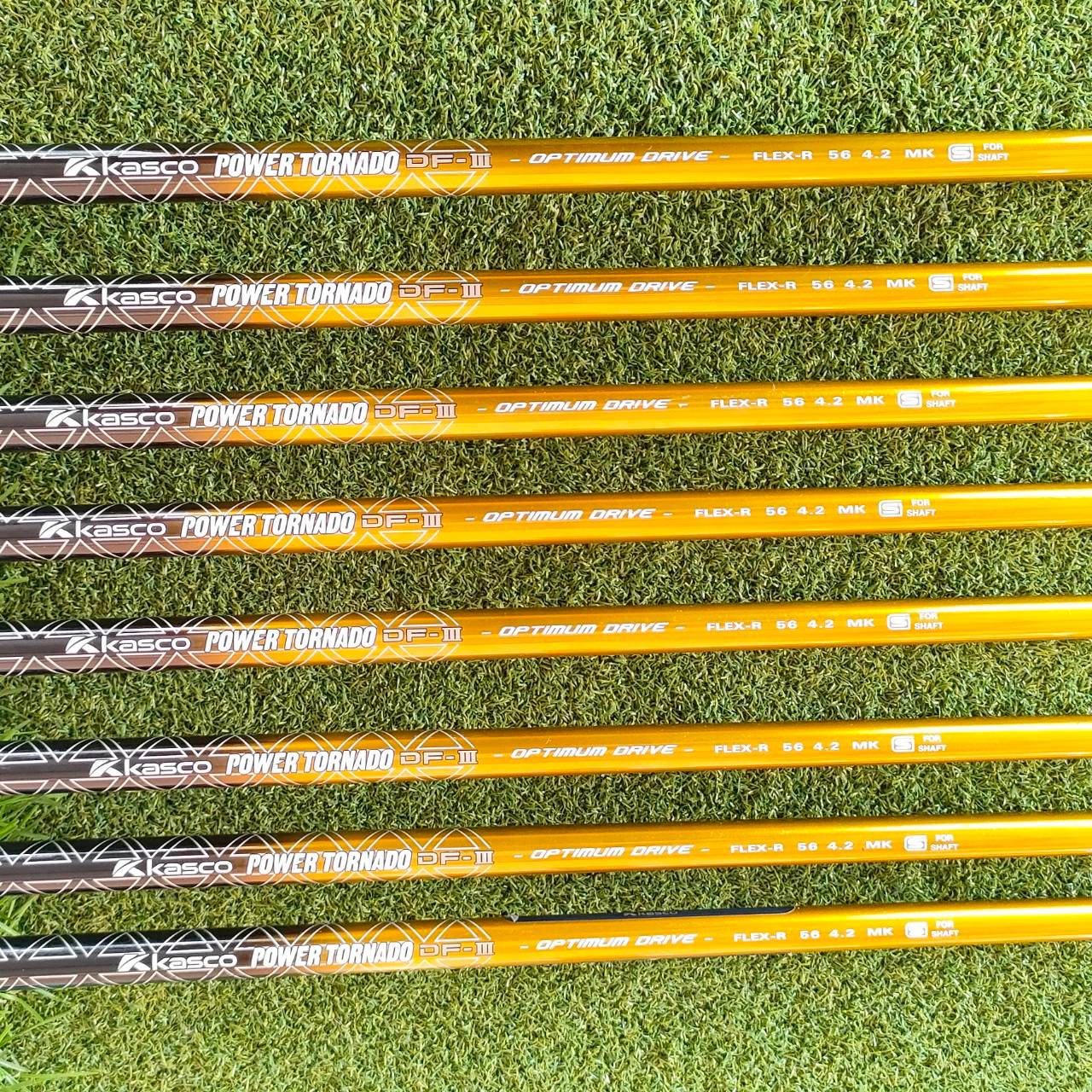 ชุดเหล็ก KASCO POWER TORNADO DF-III มีเหล็ก 5-9 PW AW SW ได้ทั้งหมด 8 ชิ้น ก้าน KASCO POWER TORNADO DF-III FLEX R เป็นชุดเหล็กหน้าเด้ง หน้า MARAGING ตีไกลสุด ตีไกลกว่าเหล็กปกติมากๆครับ