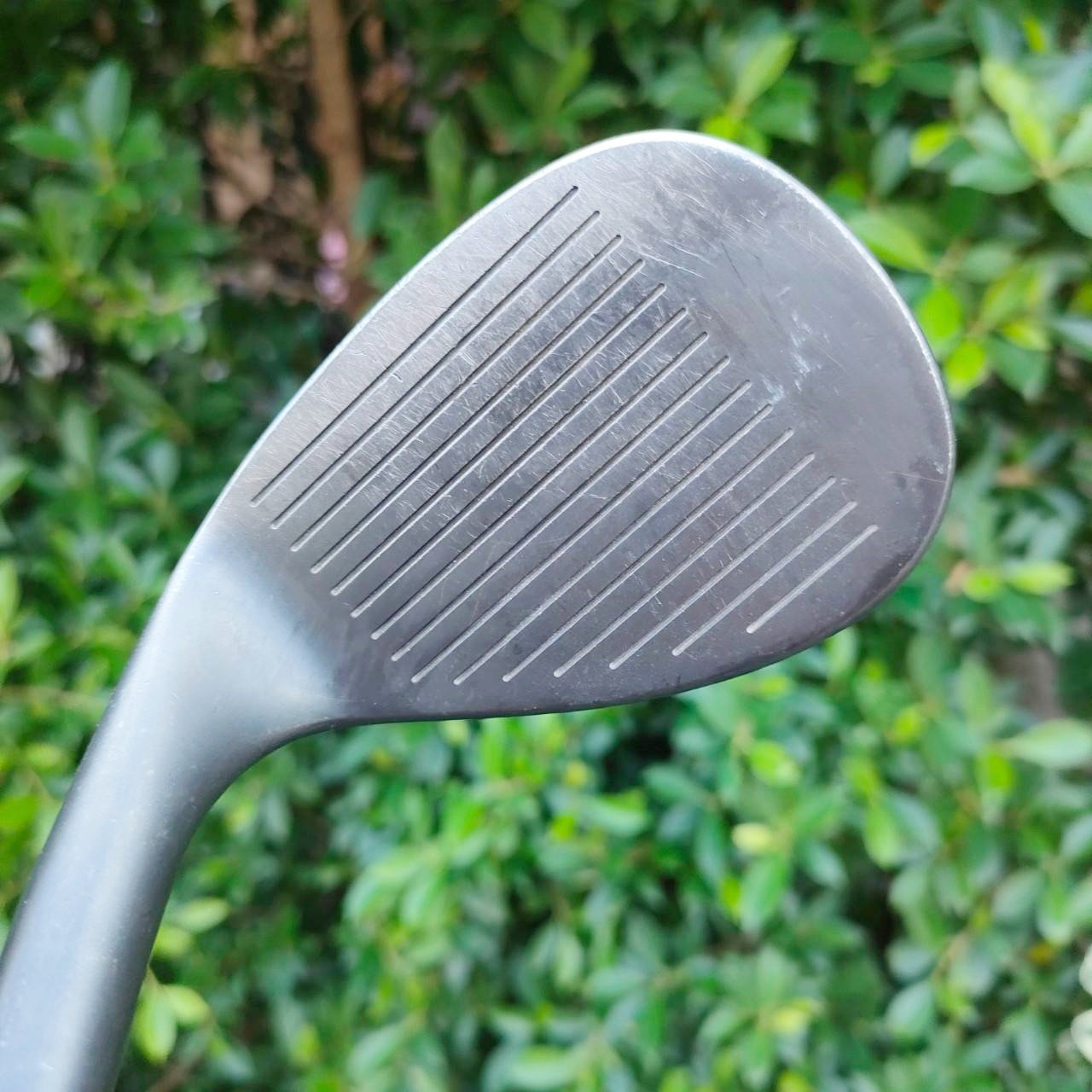 WEDGE SRIXON WG-504 FORGED องศา 56 เบาท์ 12 ก้าน SRIXON SV-3003J FLEX S เป็นก้านสำหรับ WEDGE โดยเฉพาะ!! ไม้กอล์ฟมือสอง ของแท้ BY NakaraLuxurious
