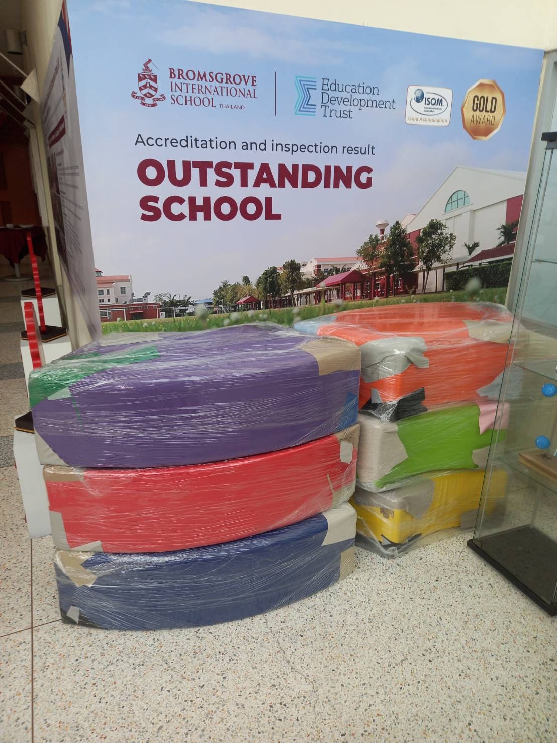 โซฟาวงกลม 6 ชิ้น เบาะนุ่มนิ่ม Kids Zone สำหรับ มุมเด็กโรงเรียน คิดส์คลับ ศูนย์พัฒนาเด็กเล็ก