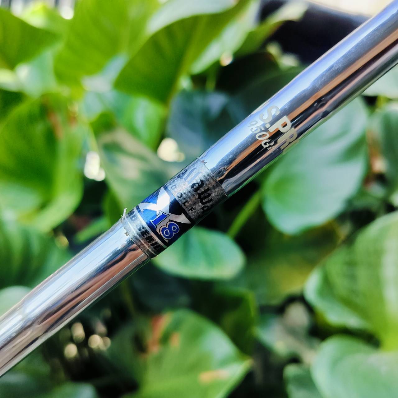 ชุดเหล็ก Callaway X-18 PRO SERIES สภาพสวยเดิม ก้านผ่านแฉกสวยจัด สติ๊กเกอร์อยู่ครบ ทุกเหล็กเลยค่ะ ก้าน NSPRO 950 FLEX S ก้านเบา 95 กรัม ตีแบบสบายๆ แต่แม่นยำมาก เร่งสปีดได้ดีกว่า ไม้กอล์ฟพรีเมี่ยมมือสอง ของแท้ By NakaraLuxurious