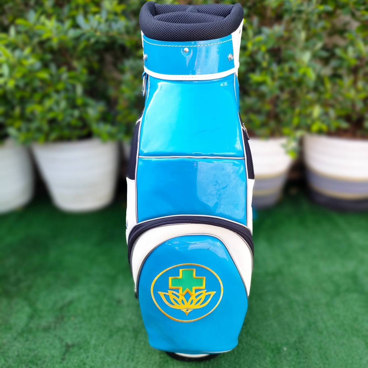 ถุงกอล์ฟ PATHUMTANI HOSPITAL มือสอง สภาพสวย หนังแก้วสวย ถุง TOUR ใบใหญ่ ราคาสุดพิเศษ