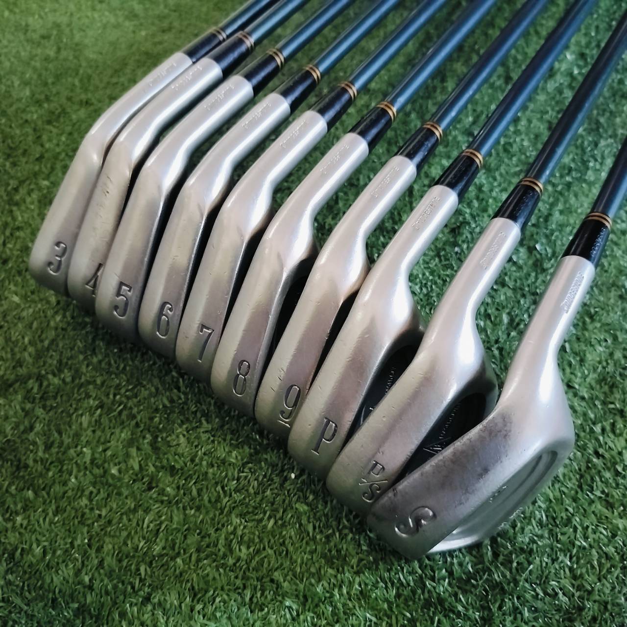 ชุดเหล็ก BRIDGESTONE JOE MODEL เหล็ก FORGED CAVITY พรีเมี่ยมญี่ปุ่น มีเหล็ก 3 - 9 PW AW SW ชุดใหญ่ 10 ชิ้น!!! ไม้กอล์ฟพรีเมี่ยมมือสอง ของแท้ By NakaraLuxurious