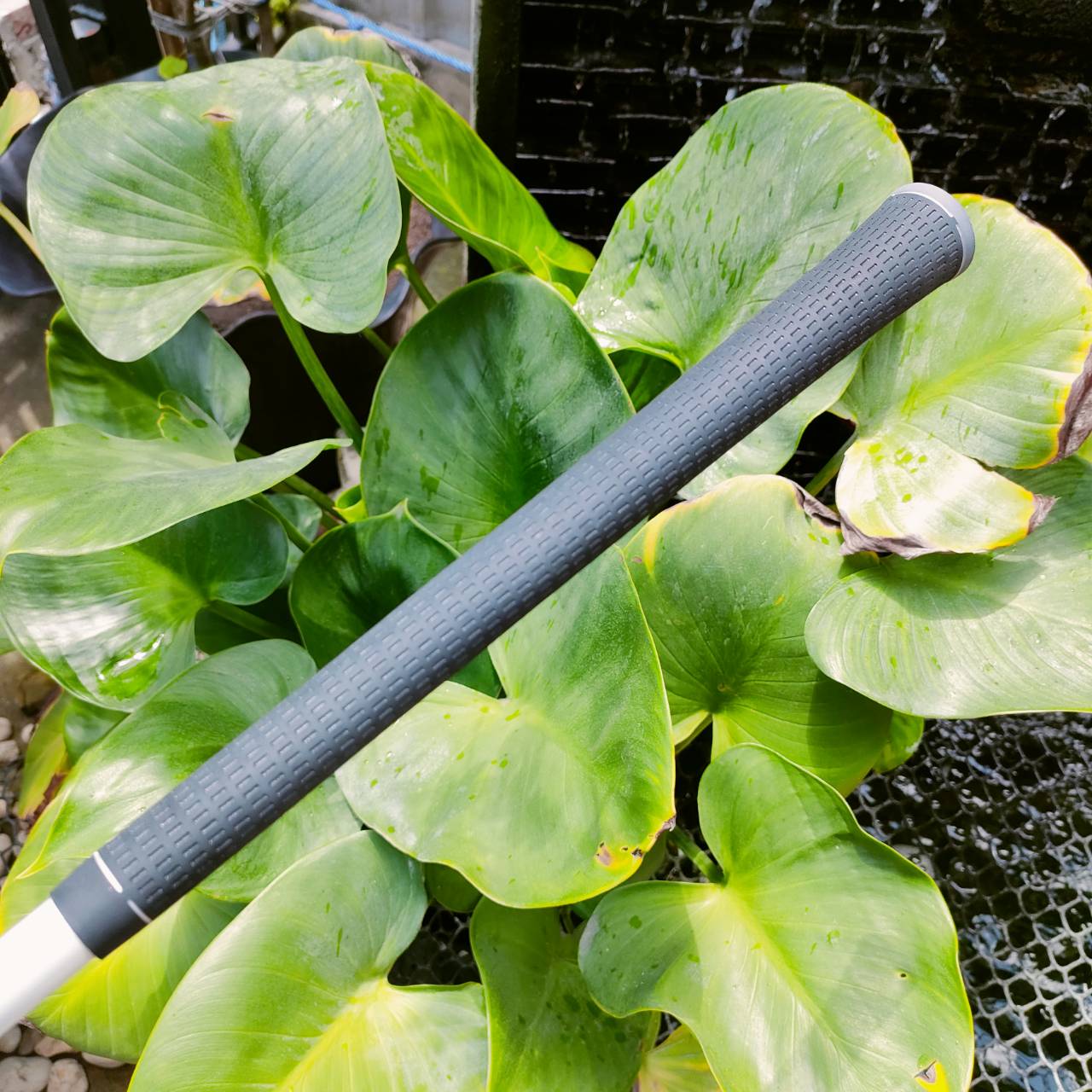 UT5 Taylormade M3 องศา 24 ก้าน KURO KAGE FLEX R ก้านพรีเมี่ยมมาก ตีไกลควบคุมดีมาก ขนาดกำลังดี ไม่เทอะทะ ไขปรับทิศทางได้ ไม้กอล์ฟพรีเมี่ยมมือสอง ของแท้ By NakaraLuxurious