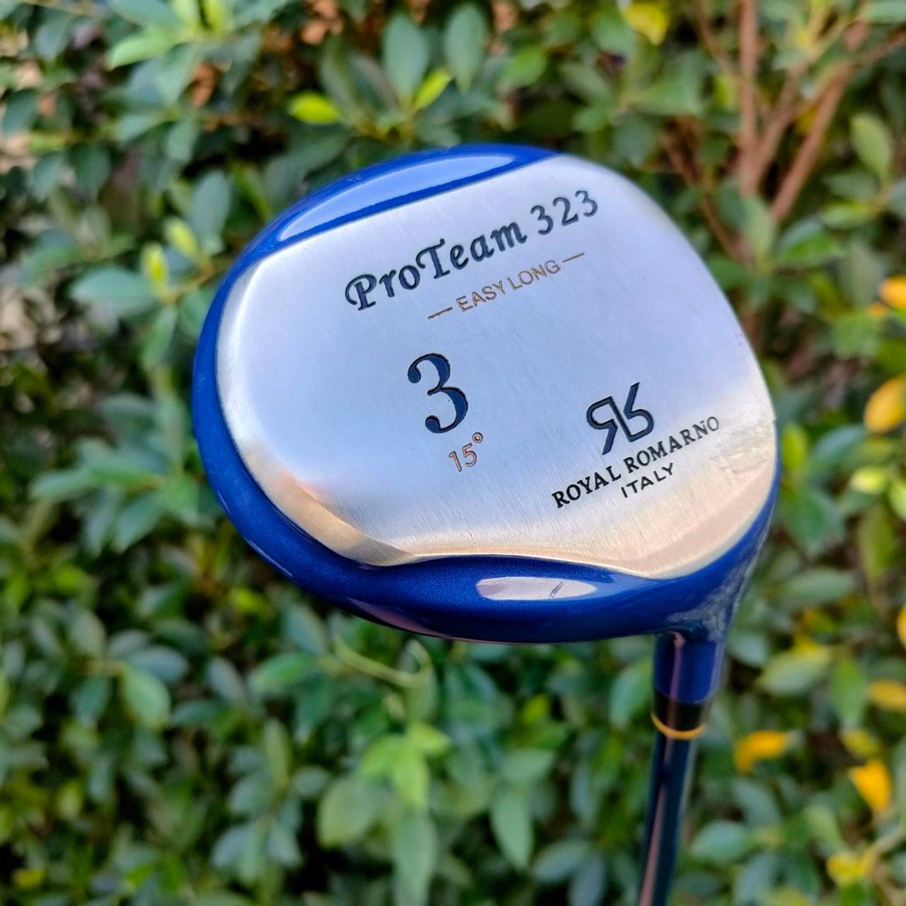 ไม้กอล์ฟครบชุด PROTEAM 323 ROYAL ROMARNO ITALY ทั้งชุดประกอบด้วย หัวไม้ 1,3,5 ก้าน PROTEAM 323 ROYAL ROMARNO ITALY FLEX R ชุดเหล็ก 5-9 เเละ PW SW PUTTER สวยพัตต์ง่าย พร้อมถุงกอล์ฟภายในบุกำมะหยี่อย่างดี